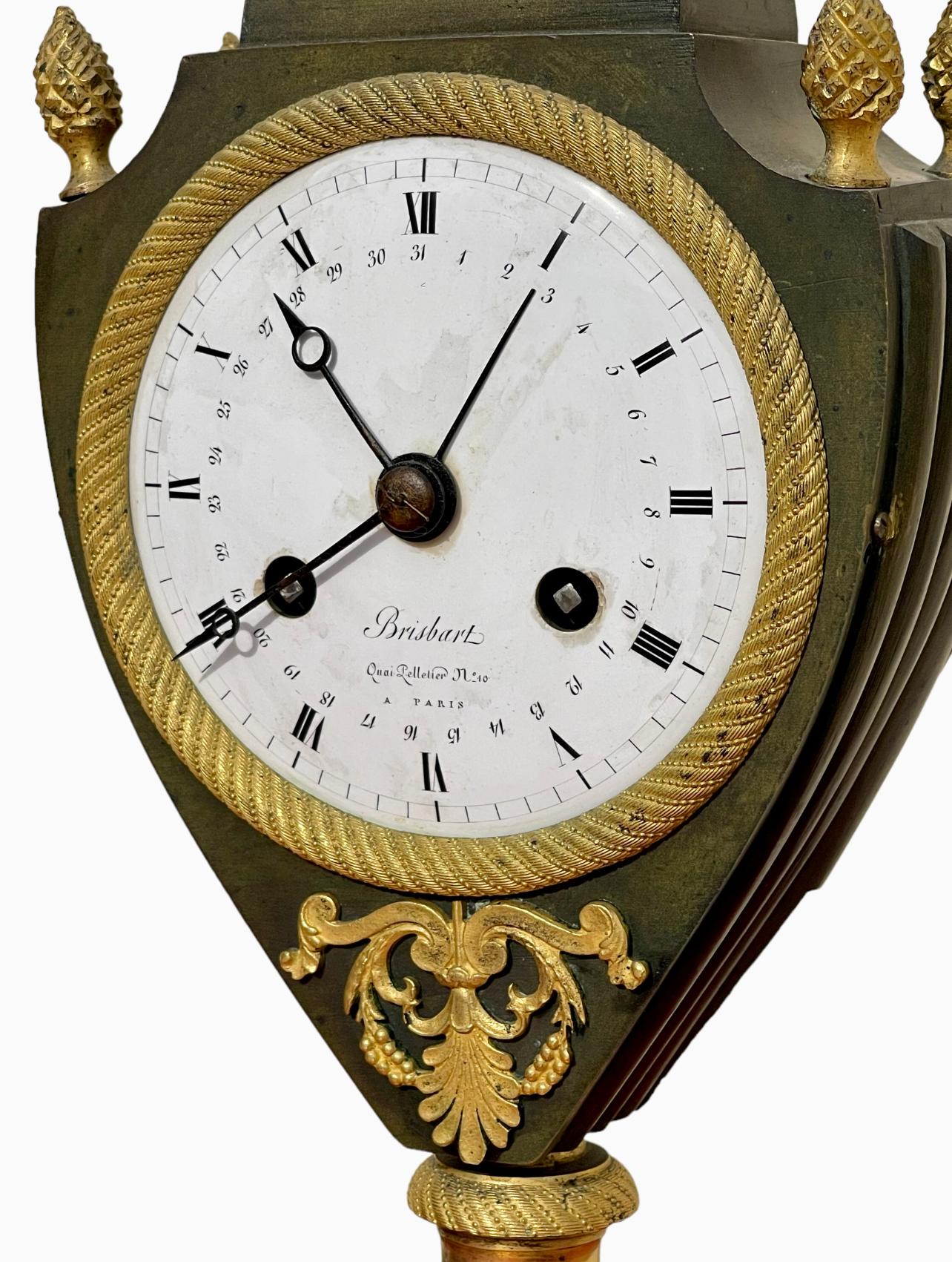 Français Brisbart In Paris - Horloge d'époque Empire  en vente