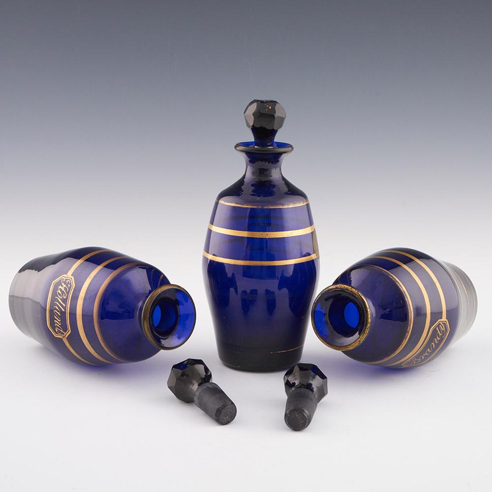 Blaue Bristol-Karaffen mit Pappmaché-Rahmen um 1810 (Glas) im Angebot