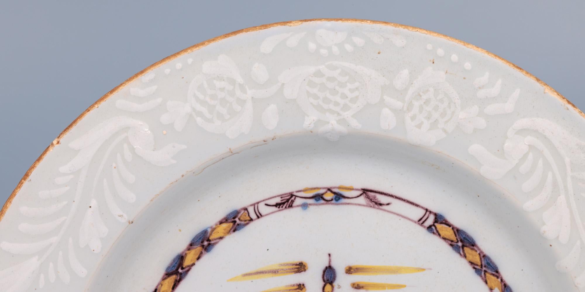English Bristol Delft Bianco-Sopra-Bianco Chinese Scene Pottery Plate For Sale