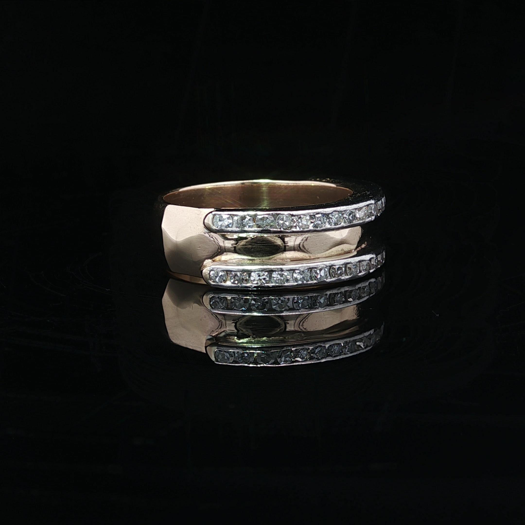 Bristol Gold & Platinum .50ct Channel Diamond Borders Faceted Stack Band Ring In Excellent Condition For Sale In Montclair, NJ