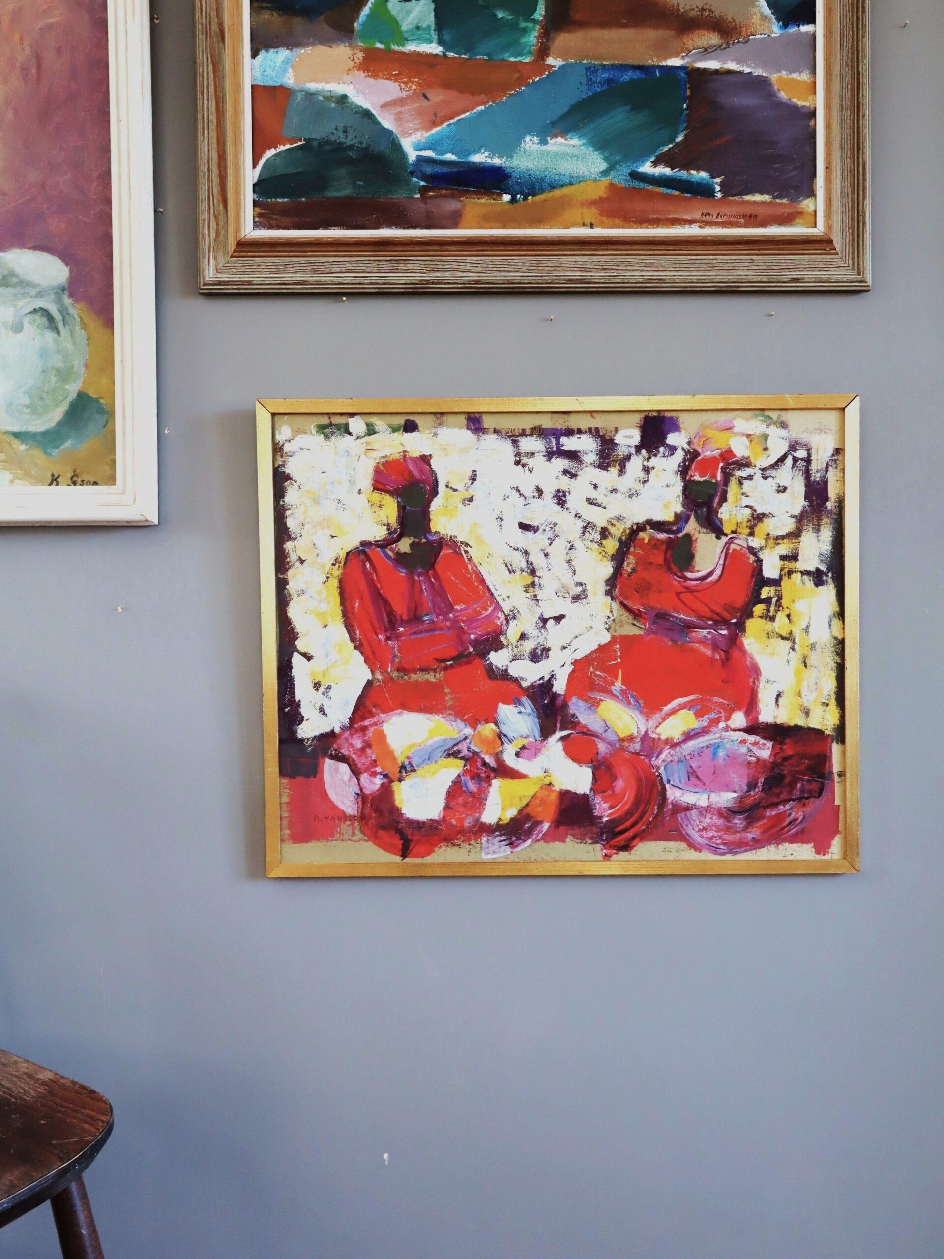 Pintura al óleo figurativa vintage de mediados del siglo XX - Conversación carmesí - Figurative Painting Marrón de Brita Hansson