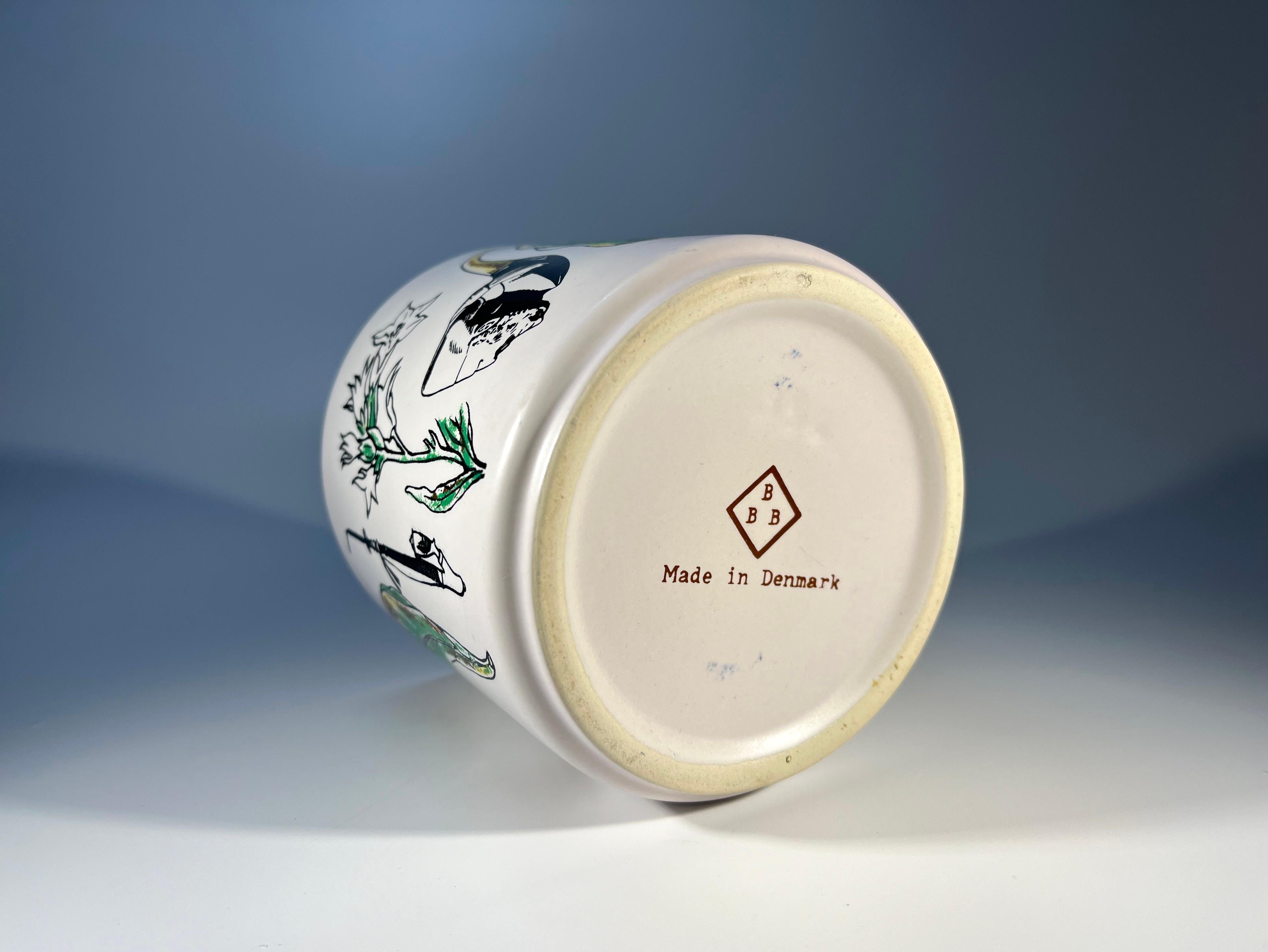 Britain's Best Briar - BBB,  Danish Pipe Mid-Century Ceramic Humidor Tobacco Jar For Sale 5
