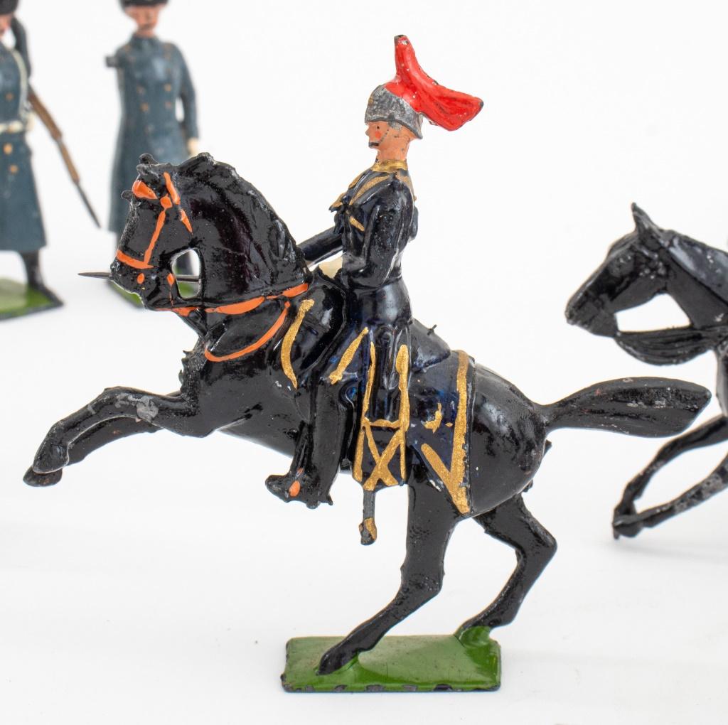 Britains Ltd Artillery Carriage & Lead Soldiers For Sale 3