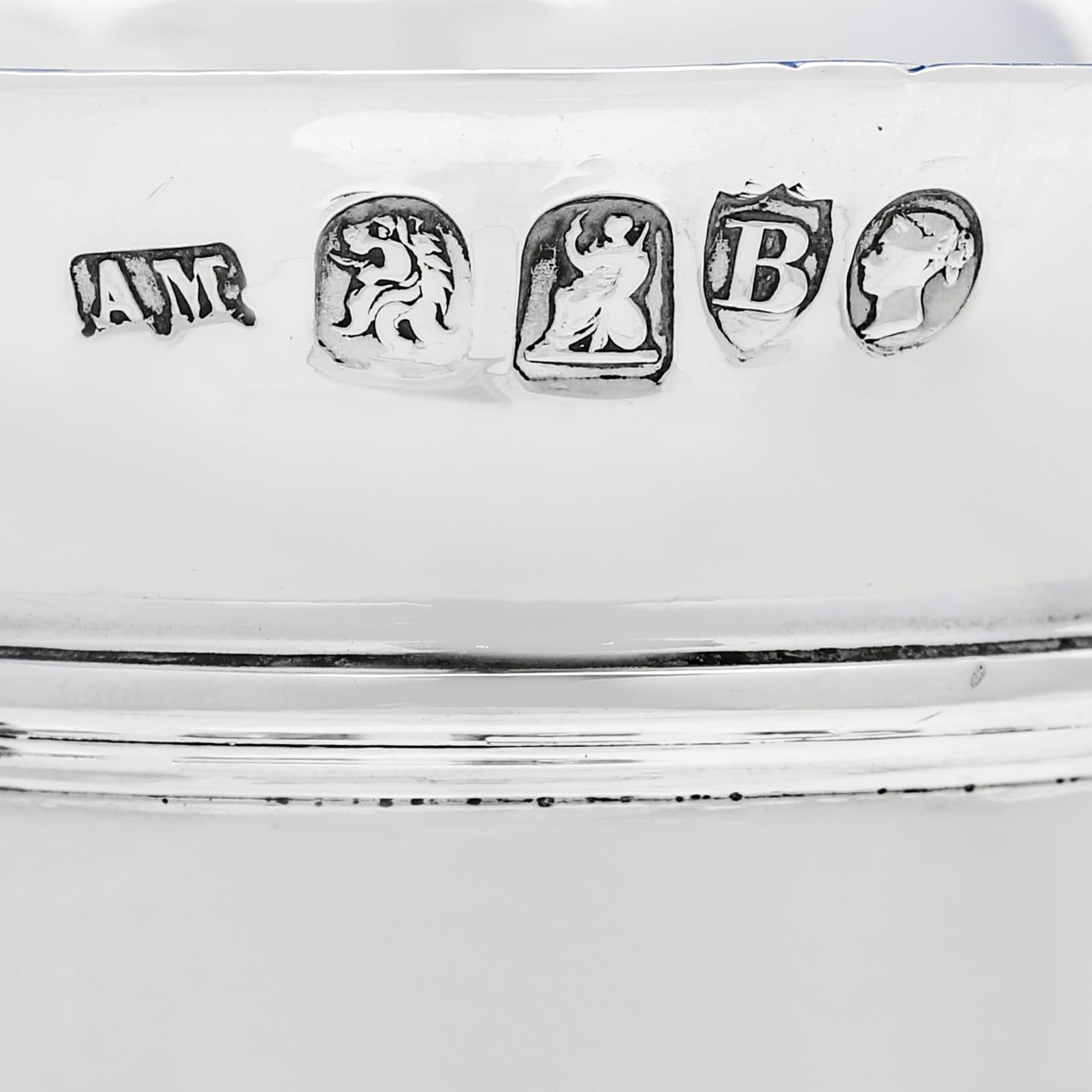 Fine XIX secolo Set di bicchieri da whisky vittoriani in argento Britannia standard, realizzati nel 1877 in vendita