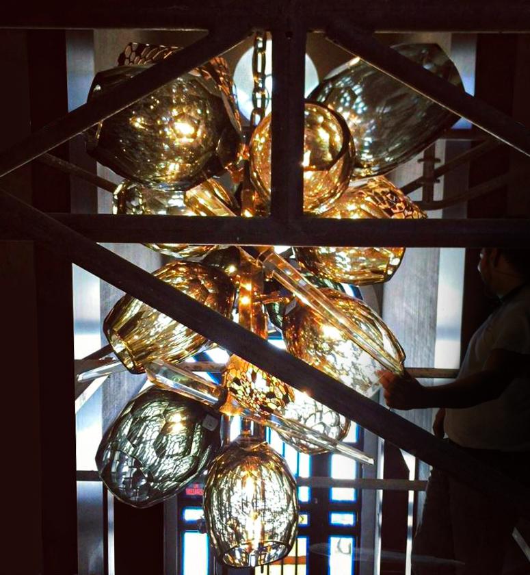 European Britannica Chandelier ‘Vertical’:  Murano Glass and Bronze Chandelier For Sale