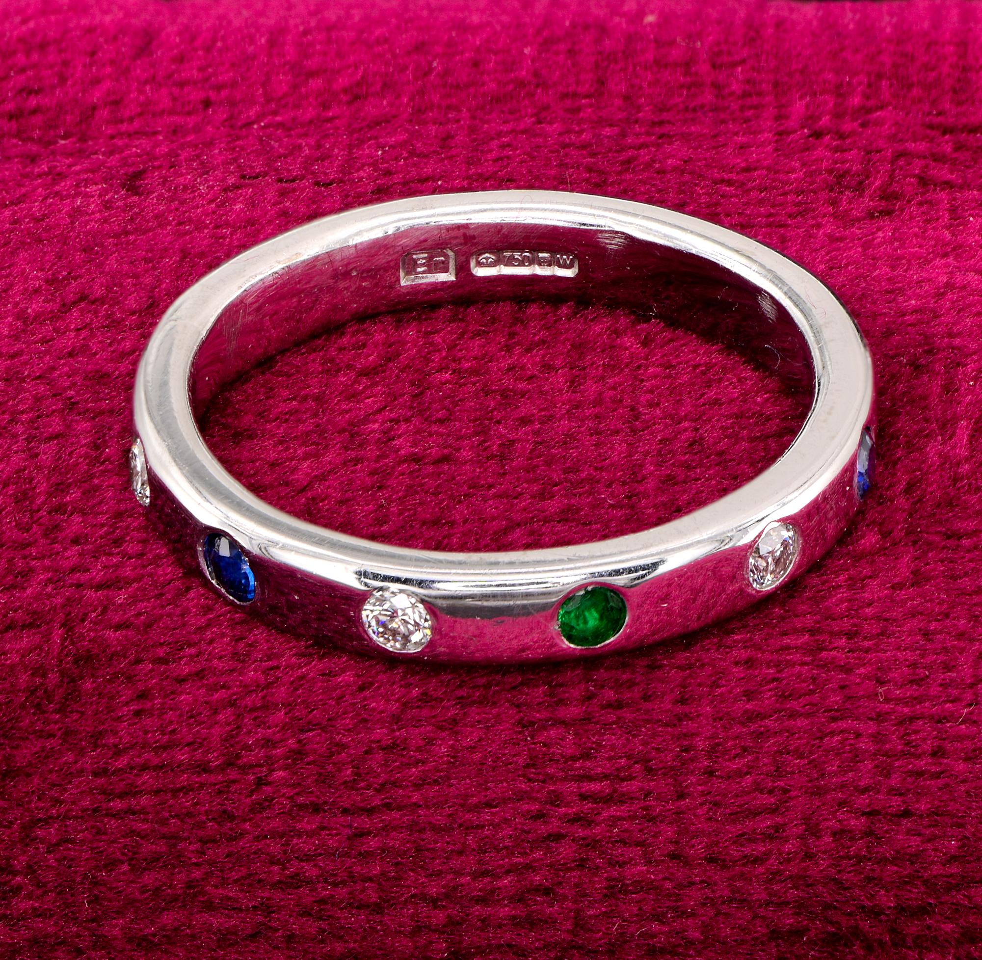 British .50 Ct. Diamond Emerald Sapphire 18 KT Eternity ring In Good Condition For Sale In Napoli, IT