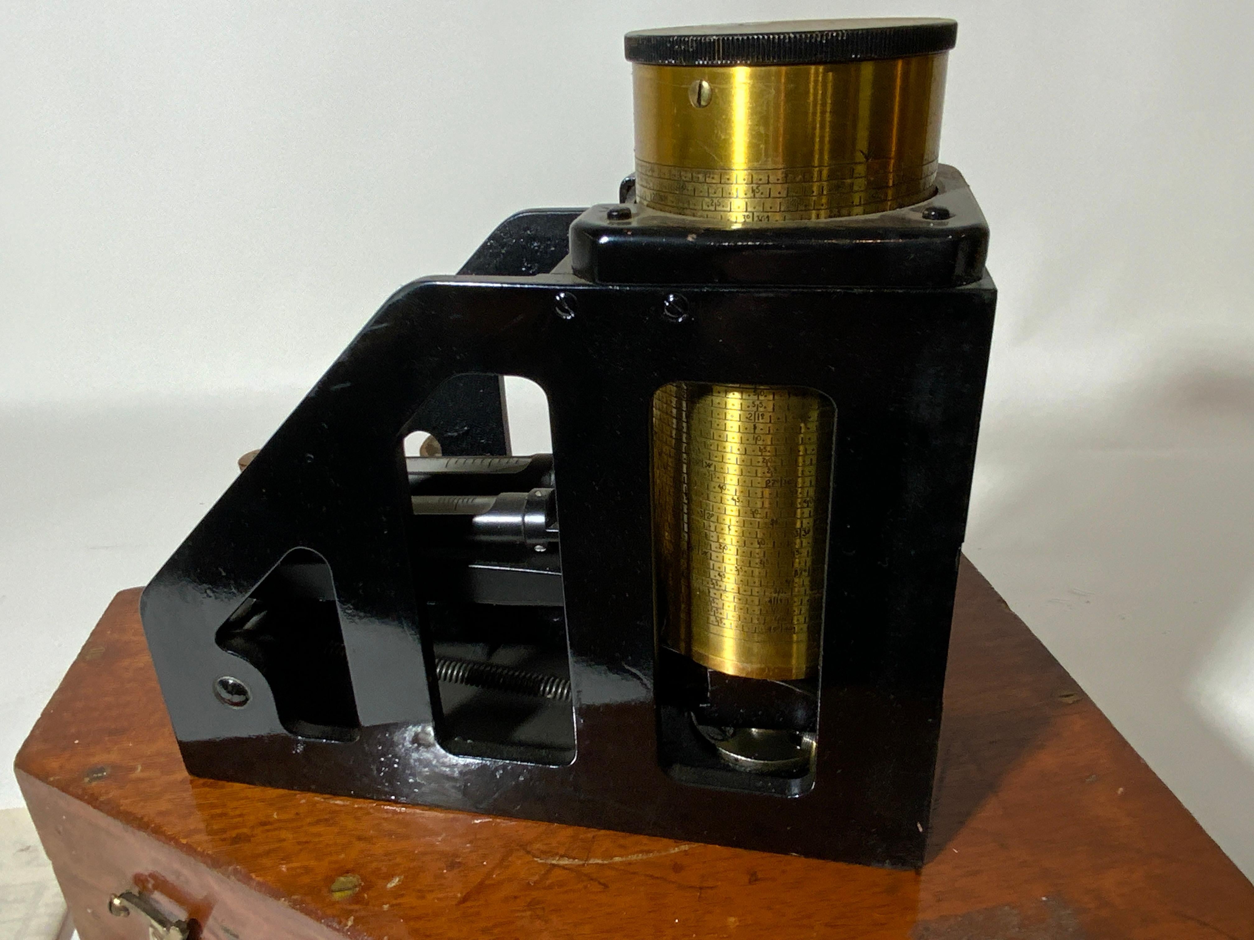 Milieu du XXe siècle Clinometer de l'amiral britannique Mark III en vente