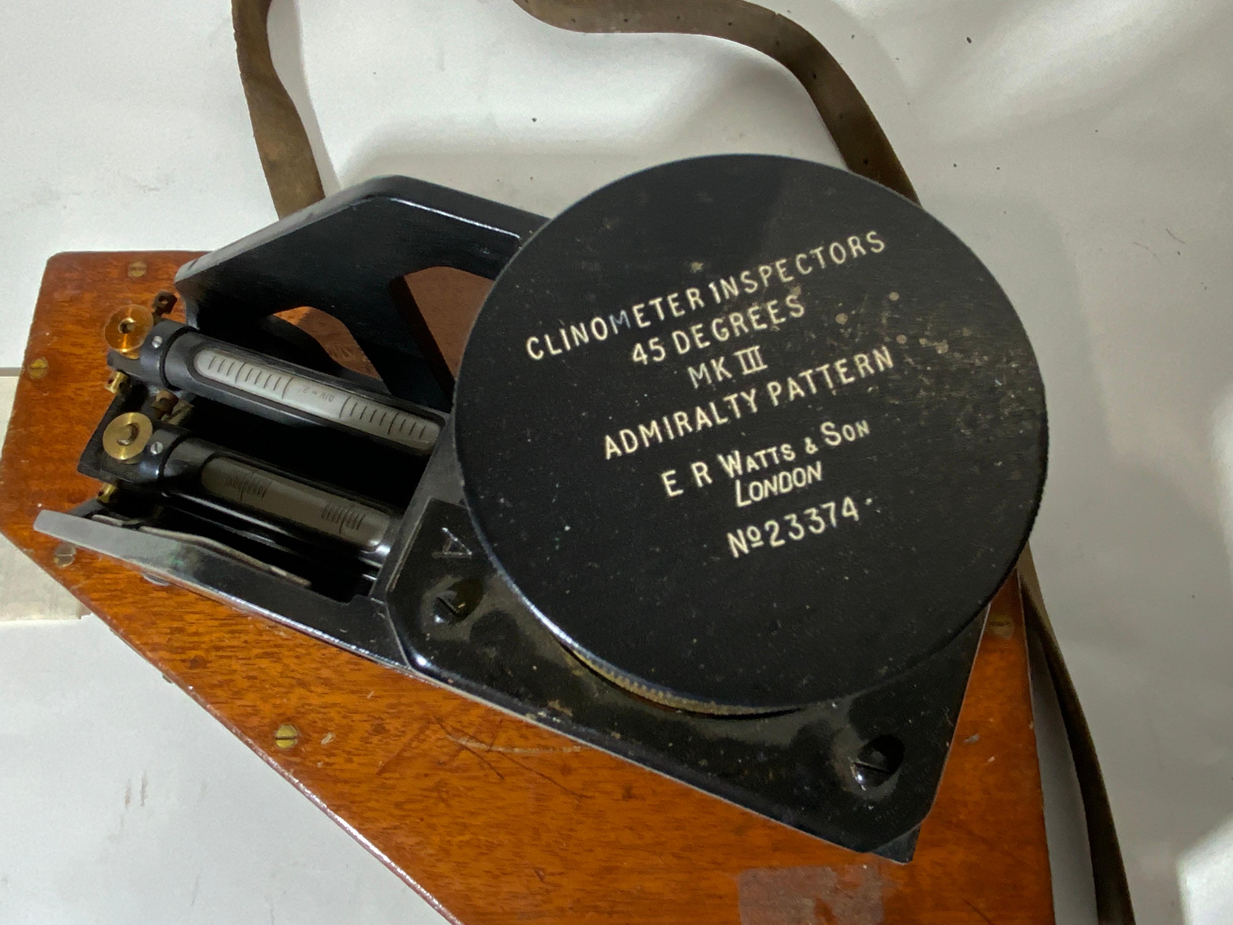 Laiton Clinometer de l'amiral britannique Mark III en vente