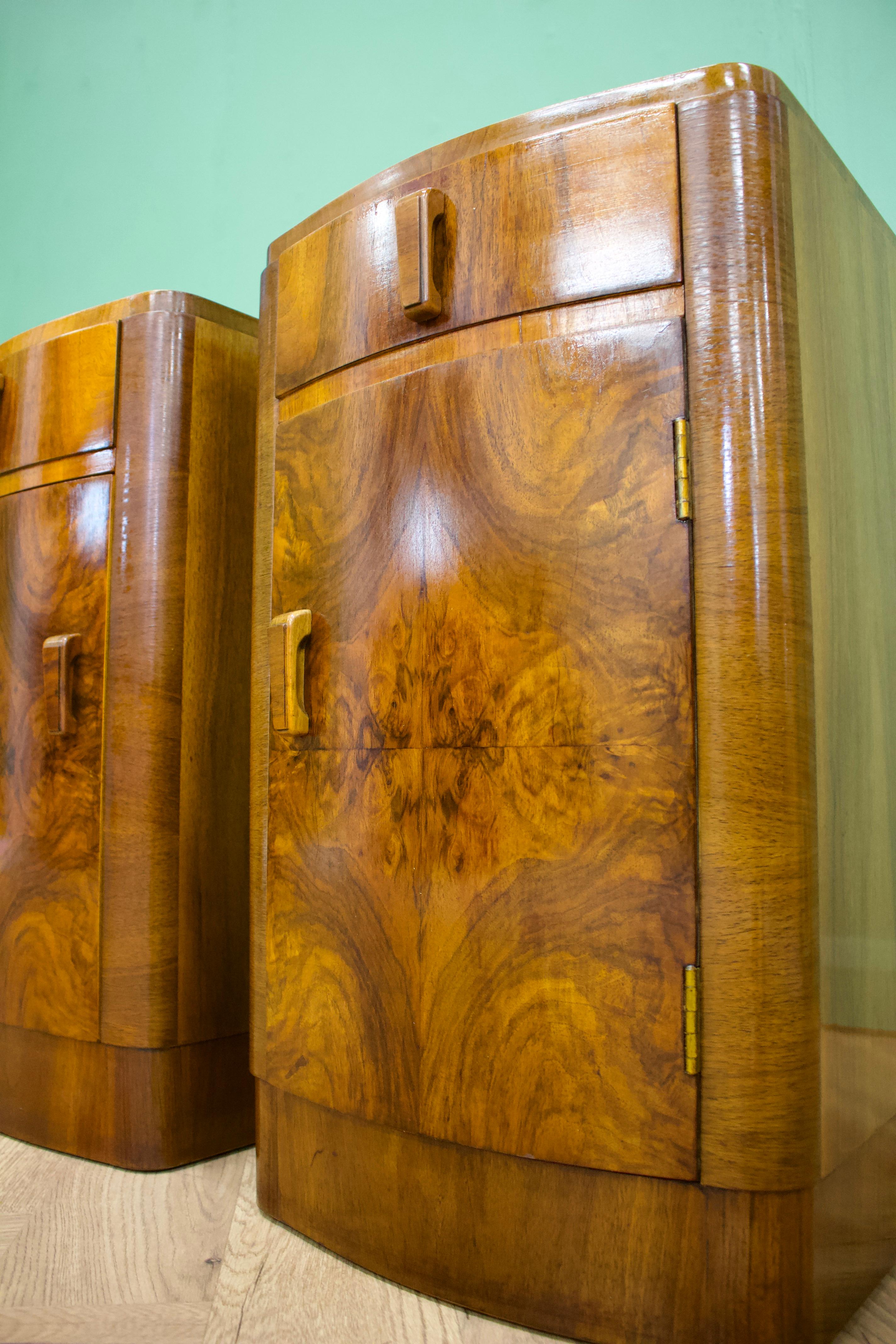 Wood British Art Deco Burr Walnut Bow Fronted Pair Bedside Tables, 1930s