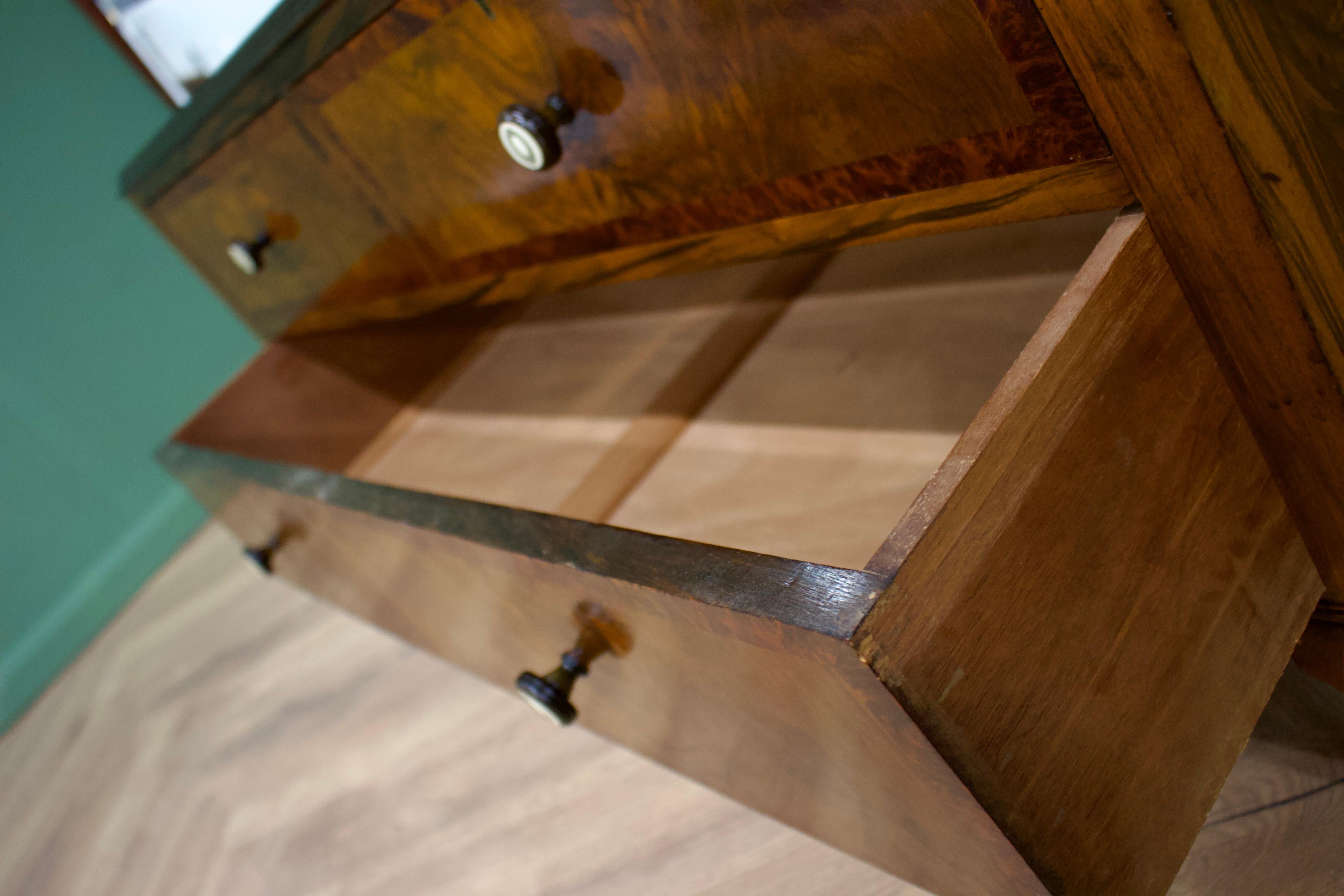 British Art Deco Burr Walnut Dressing Table, 1930s 5