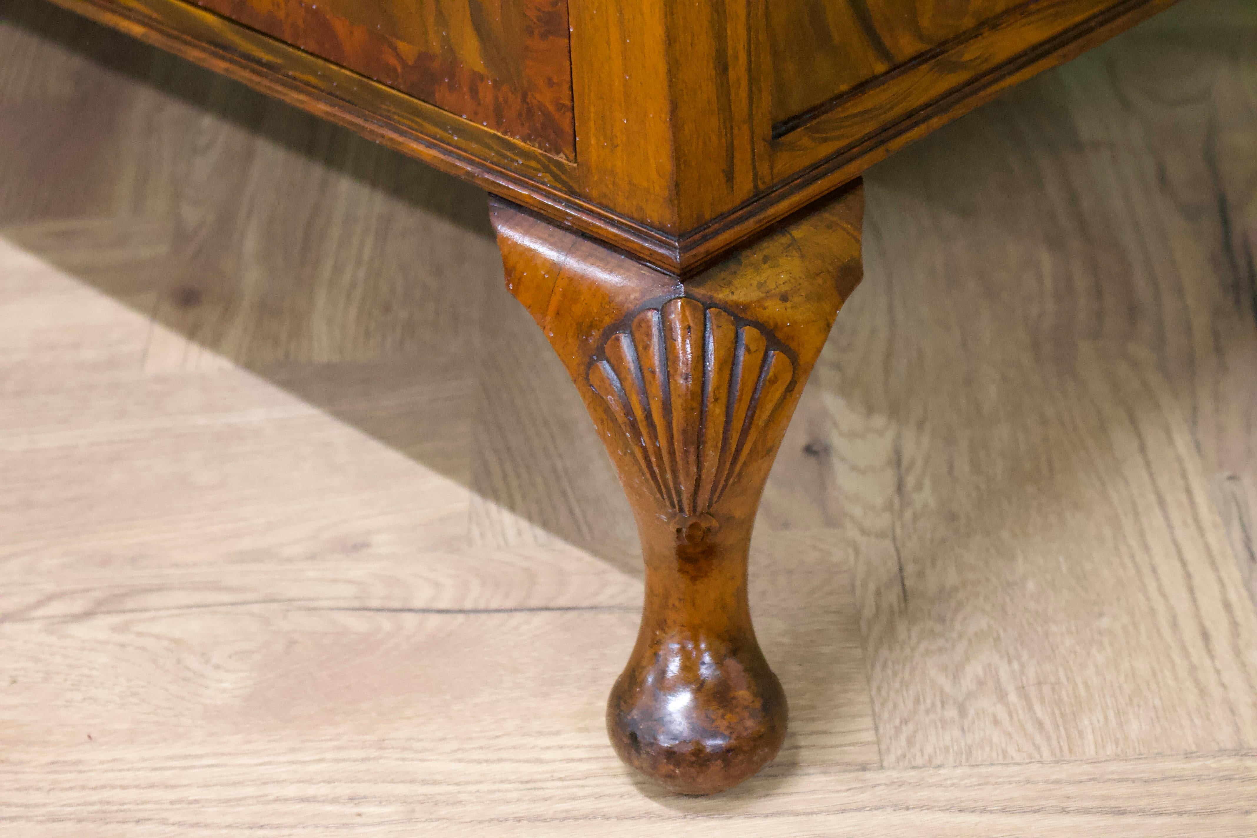 British Art Deco Burr Walnut Dressing Table, 1930s 6