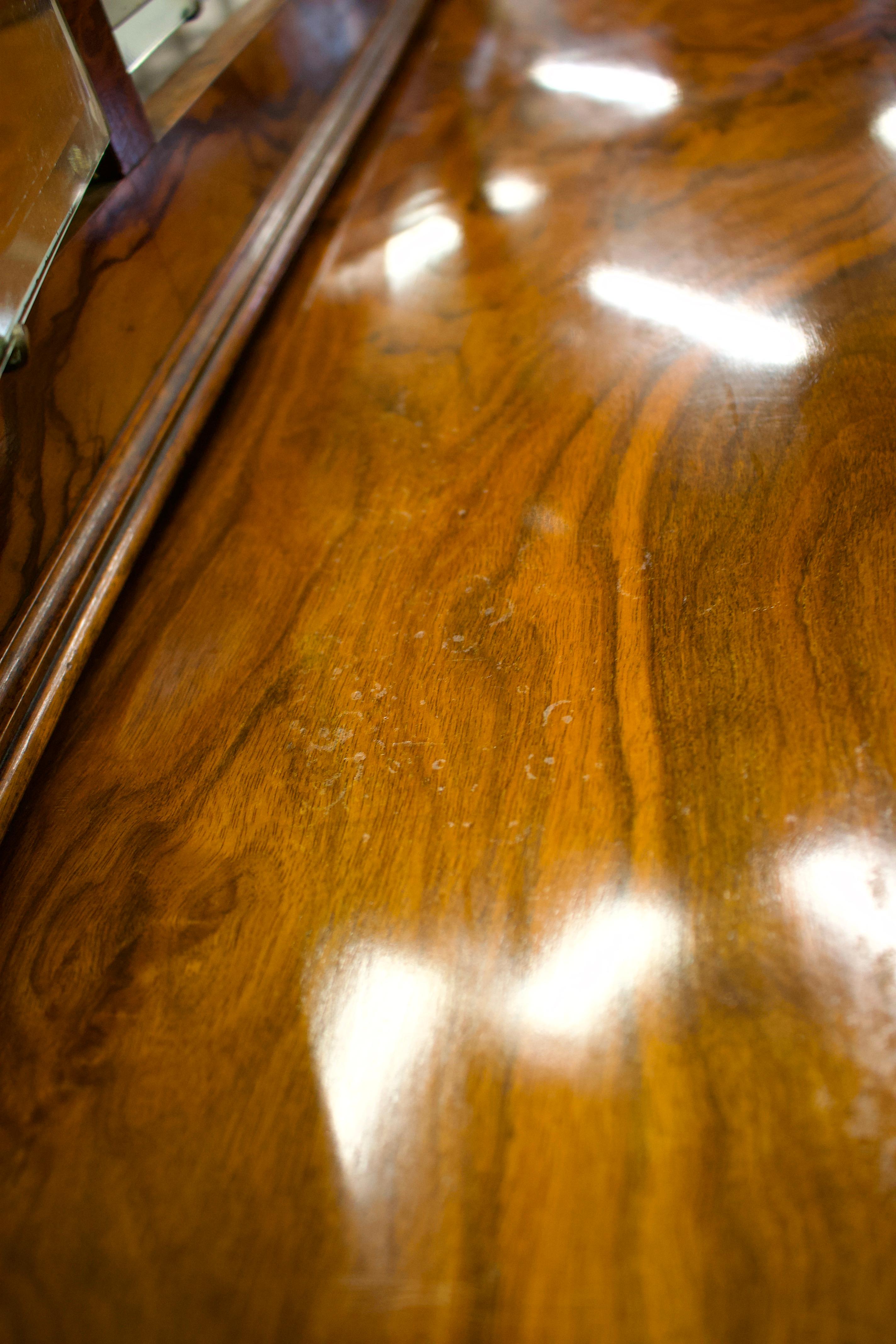 British Art Deco Burr Walnut Dressing Table, 1930s 7