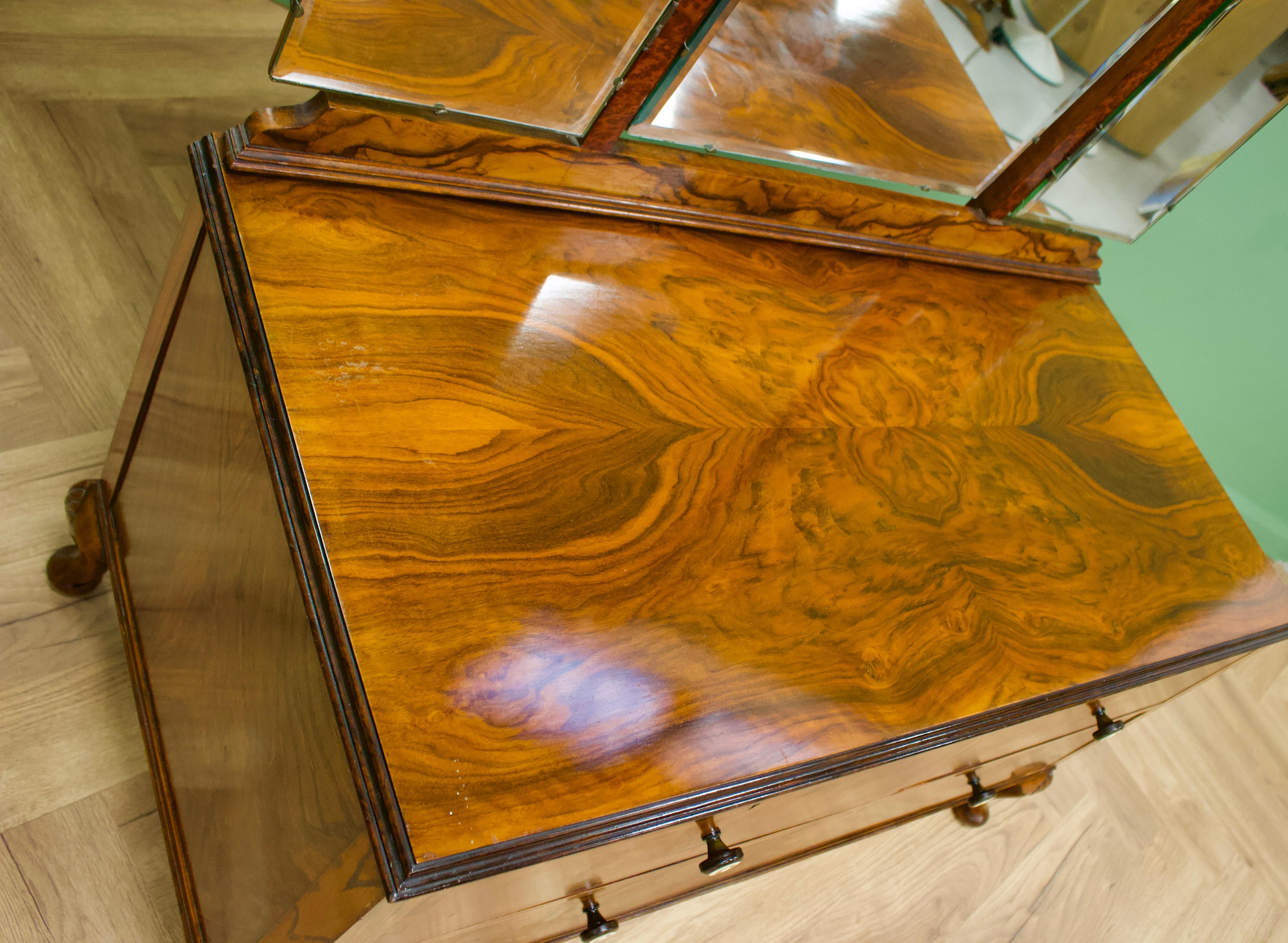 British Art Deco Burr Walnut Dressing Table, 1930s 2
