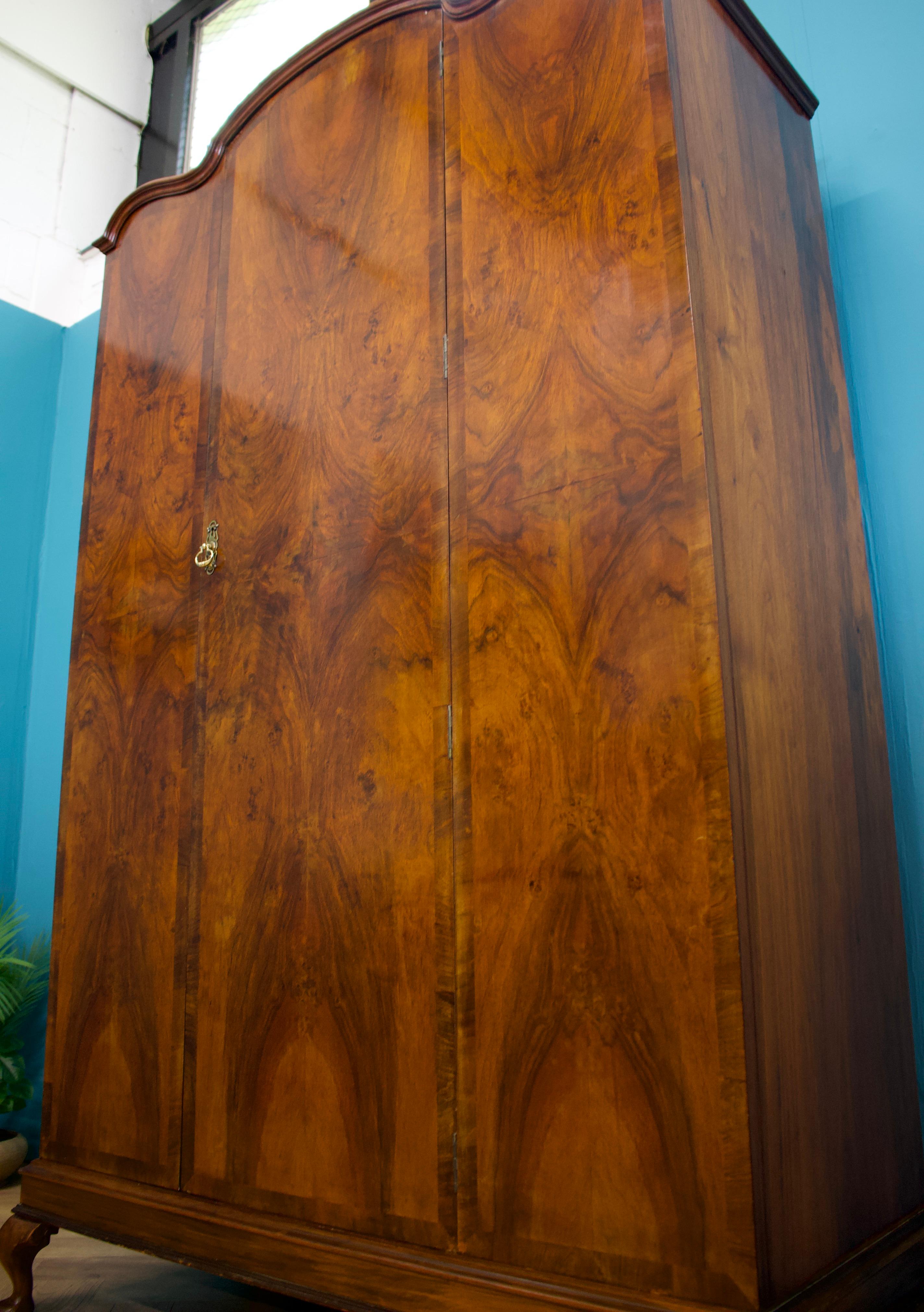 Wood British Art Deco Burr Walnut Wardrobe, 1930s