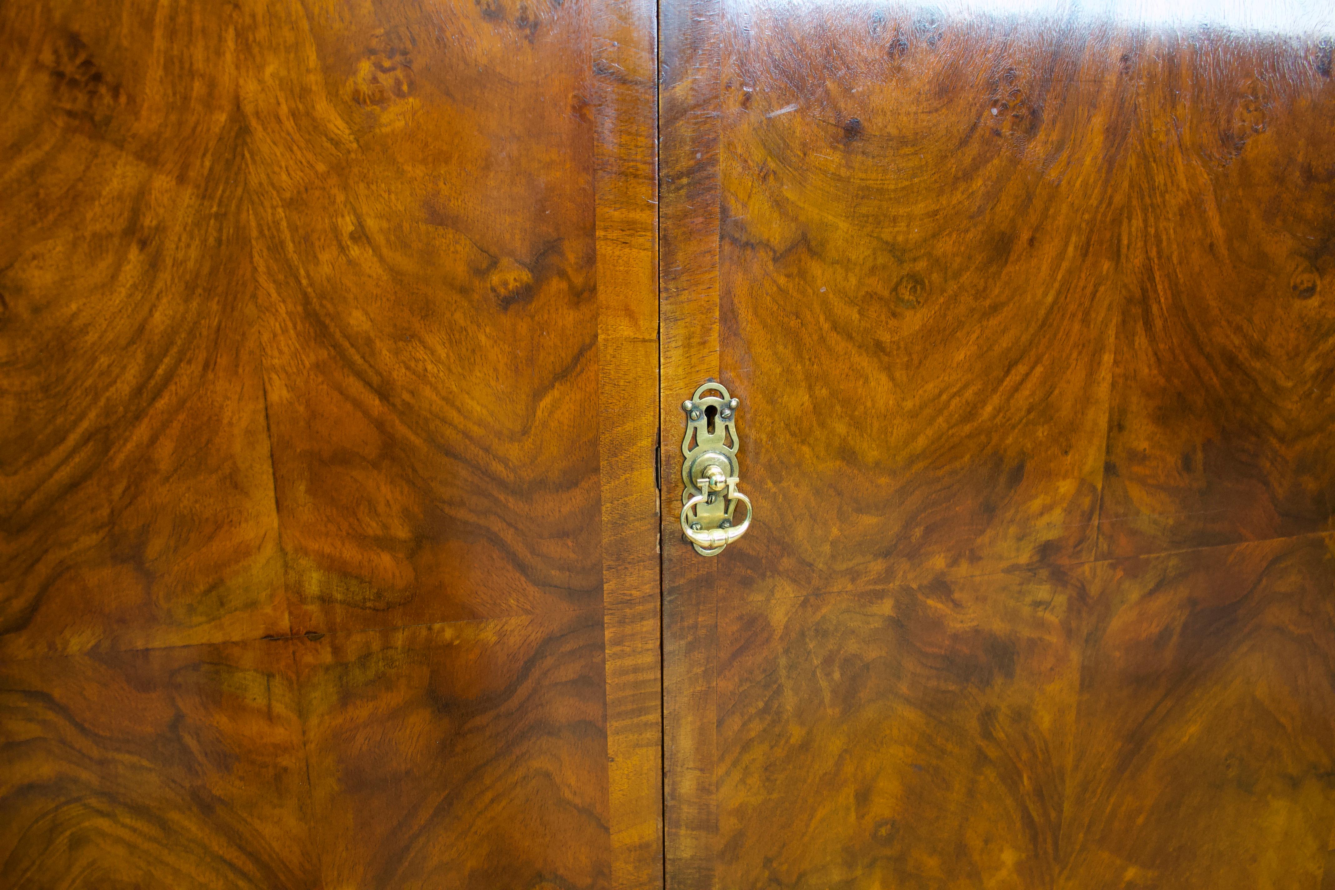 British Art Deco Burr Walnut Wardrobe, 1930s 1