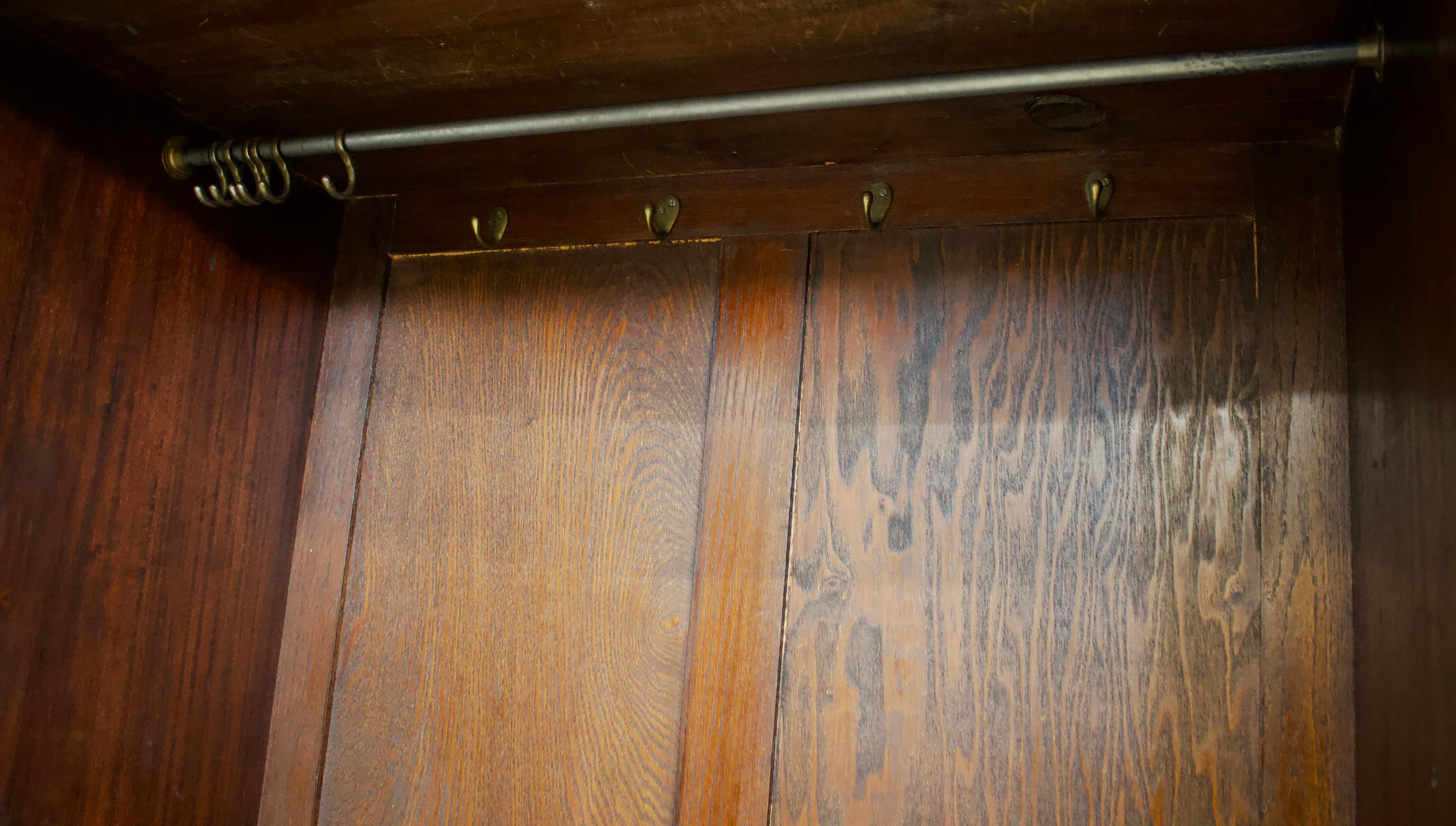 British Art Deco Burr Walnut Wardrobe, 1930s 2