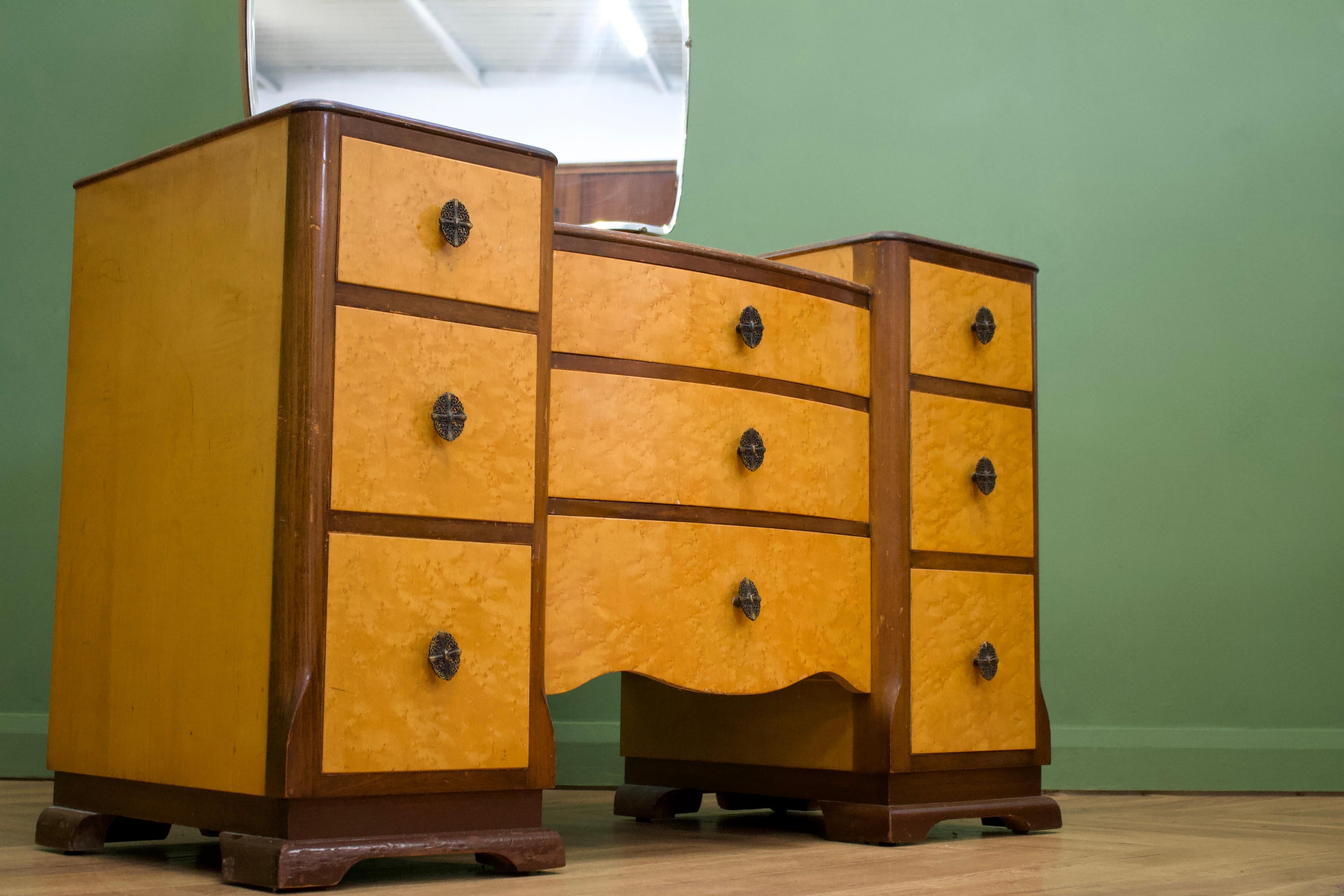British Art Deco Style Bird’SEye Maple Dressing Table, 1940s at 1stDibs
