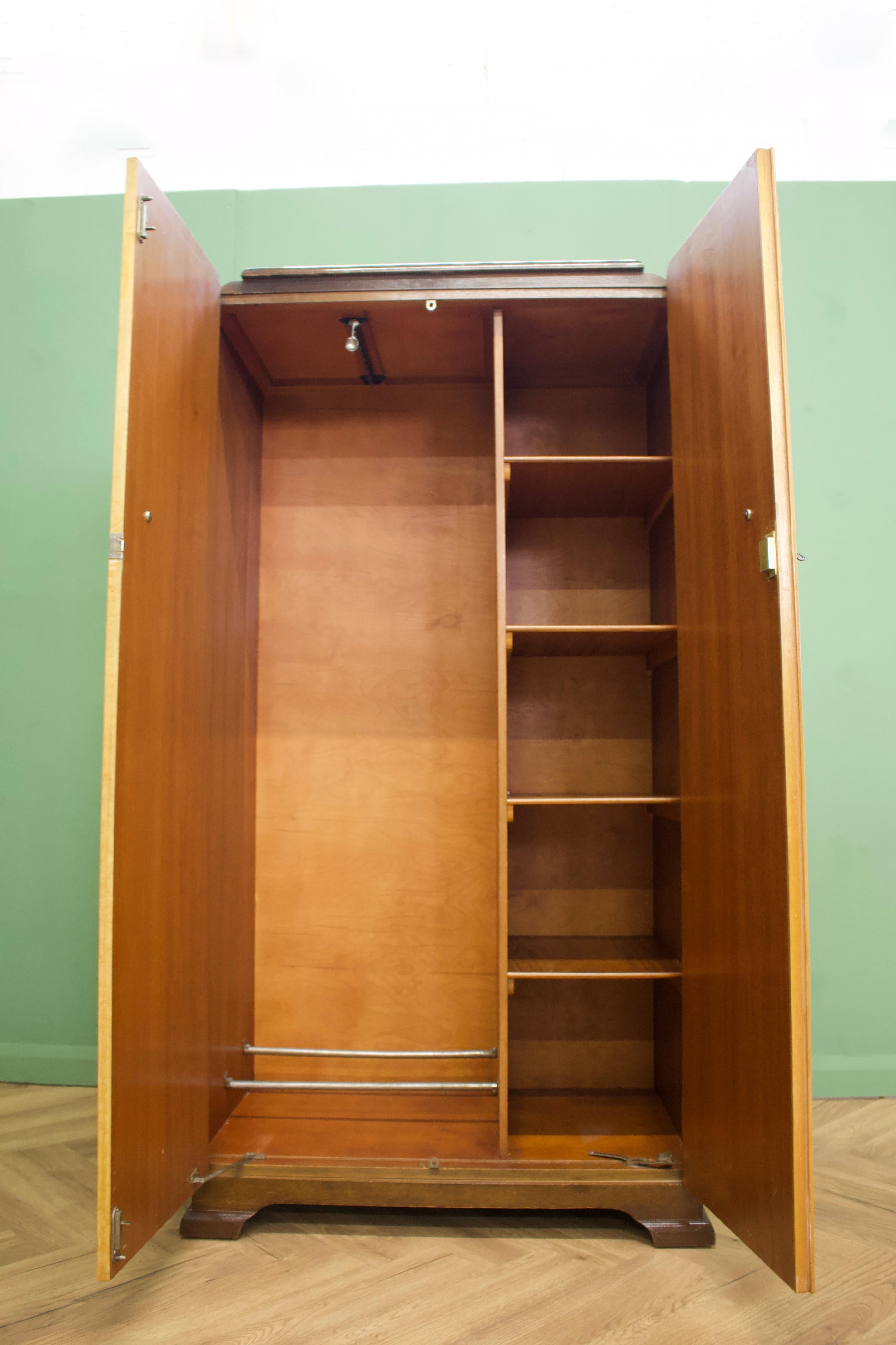 Wood British Art Deco Style Birdseye Maple Wardrobe, 1940s