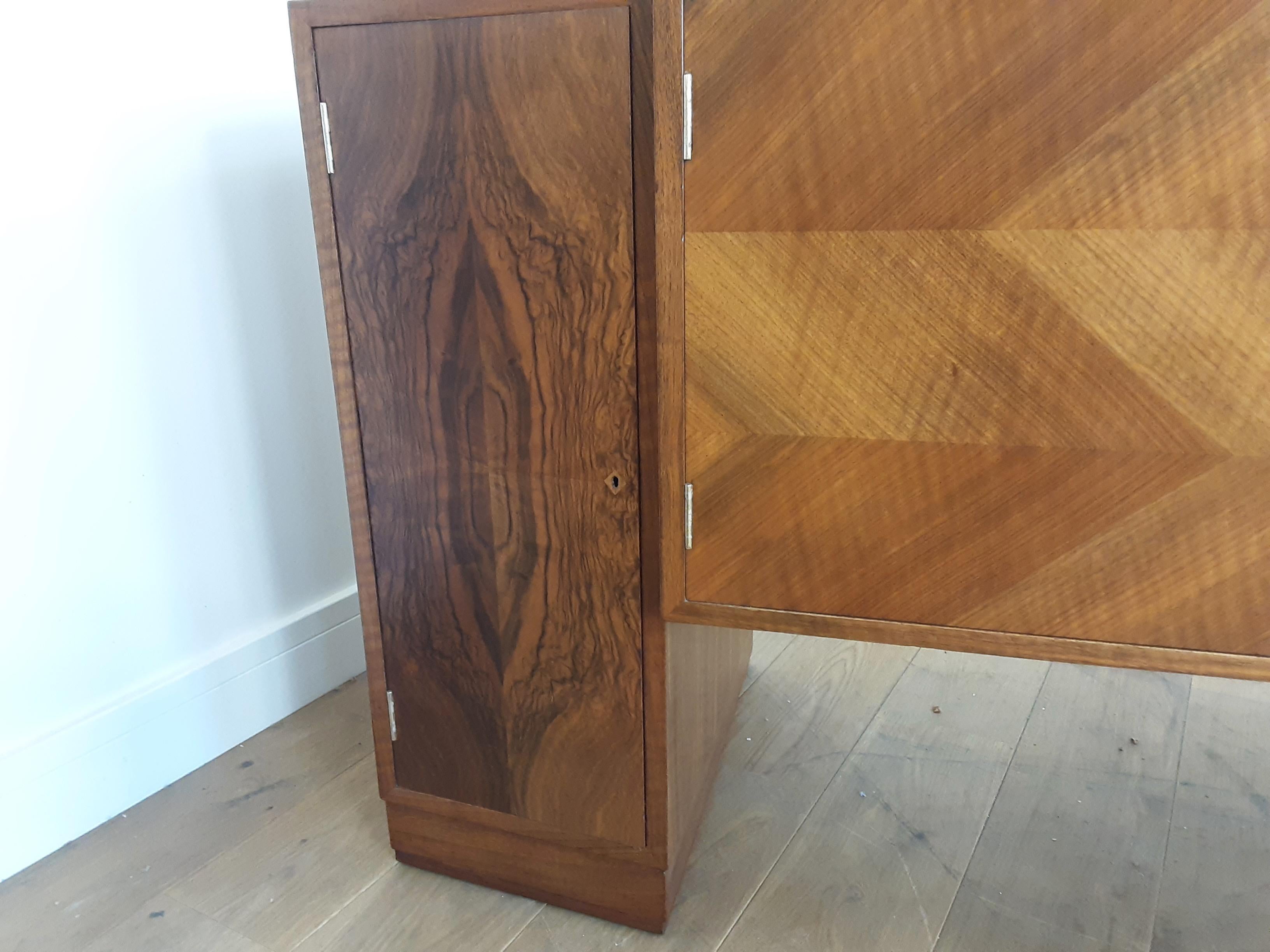 British Art Deco Walnut Sideboard with Stunning Diamond and Burr Veneers For Sale 3