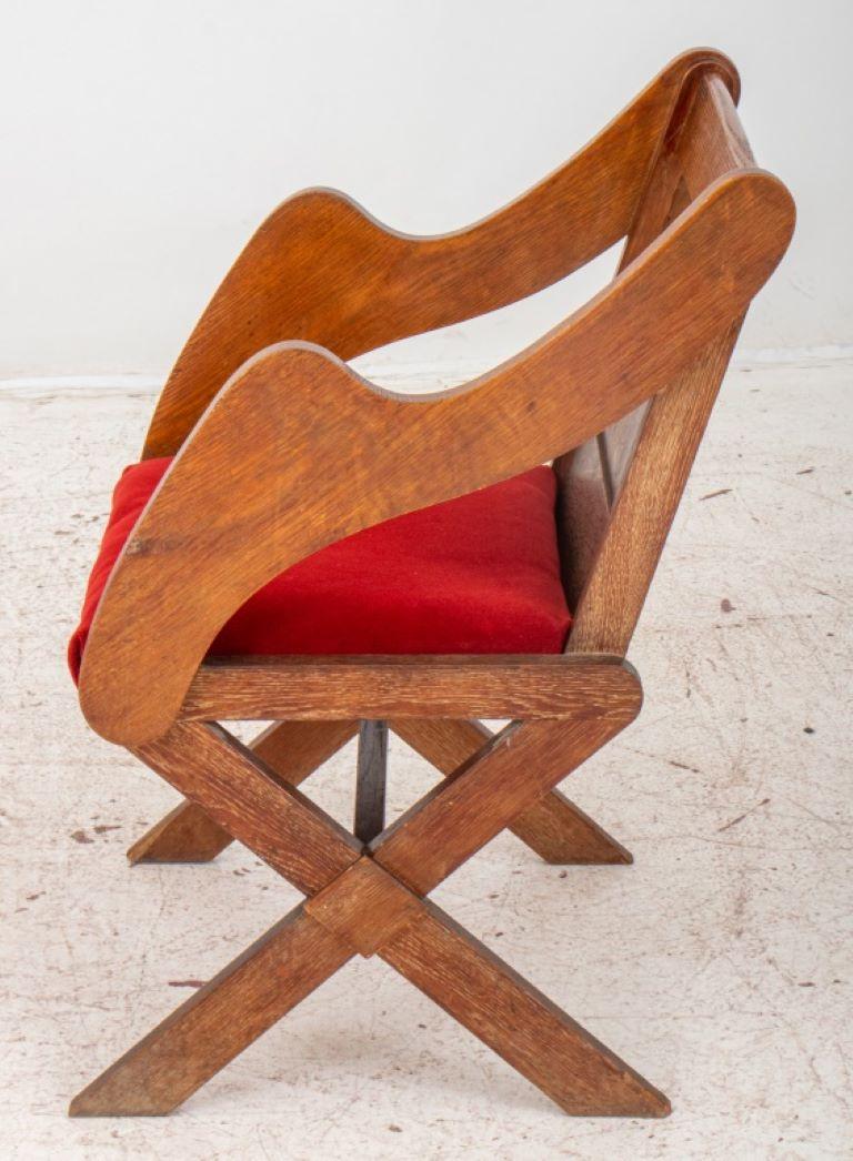 British Arts & Crafts Oak Glastonbury Chair, 19 C. In Good Condition In New York, NY