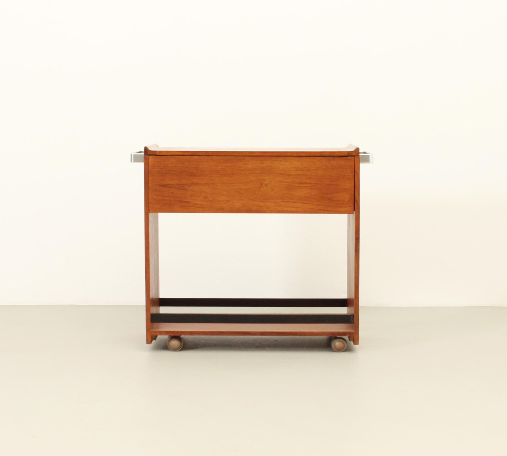 Mid-20th Century British Bar Cart in Teak Wood from 1960's For Sale