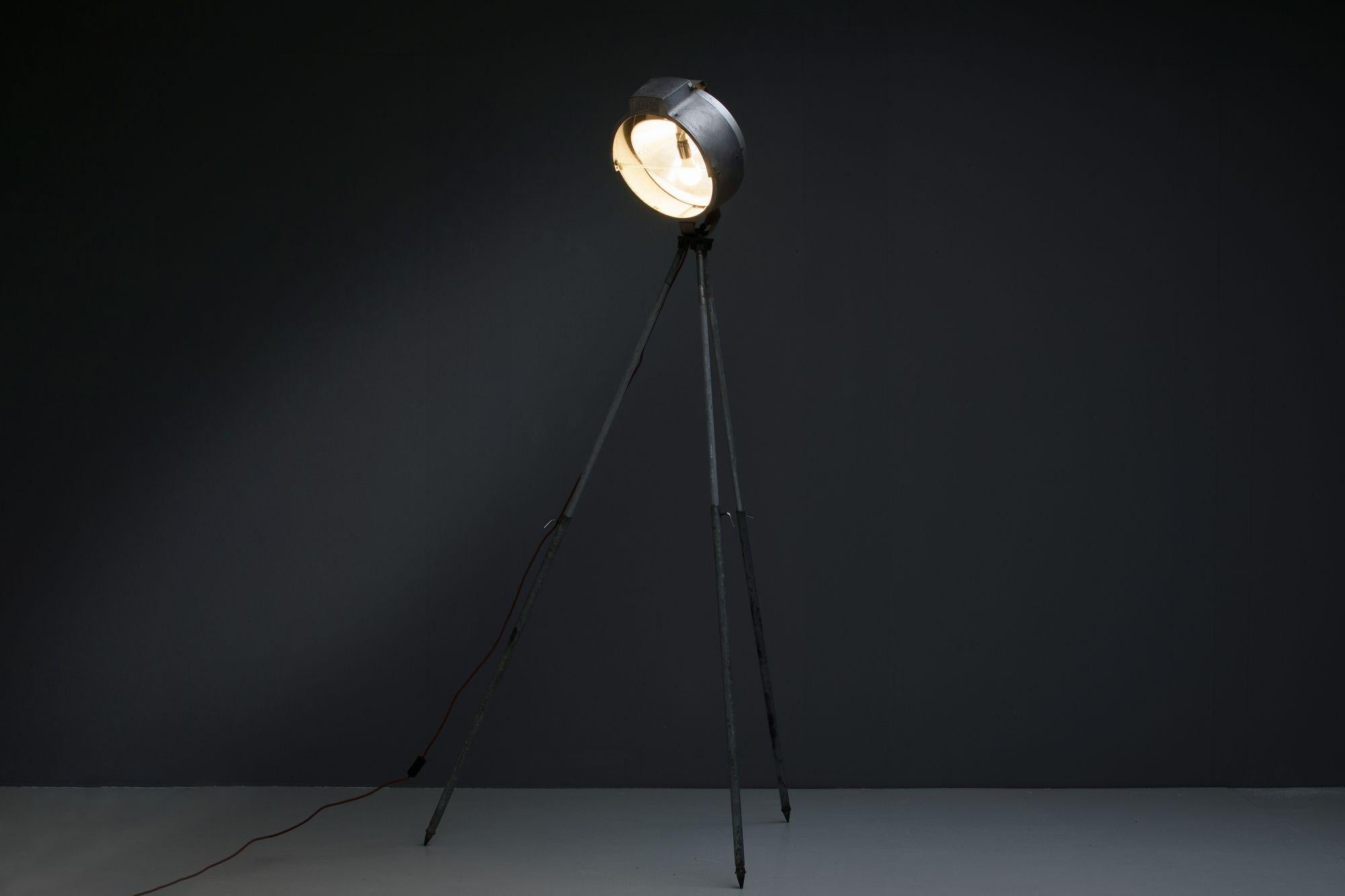 Britisches Bullfinch-Floodlight im Angebot 6