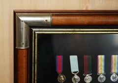 BRITISH CAMPAIGN & GALLANTRY MEDALS DiSPLAY PICTURE VERY DECORATIVE EXAMPLE