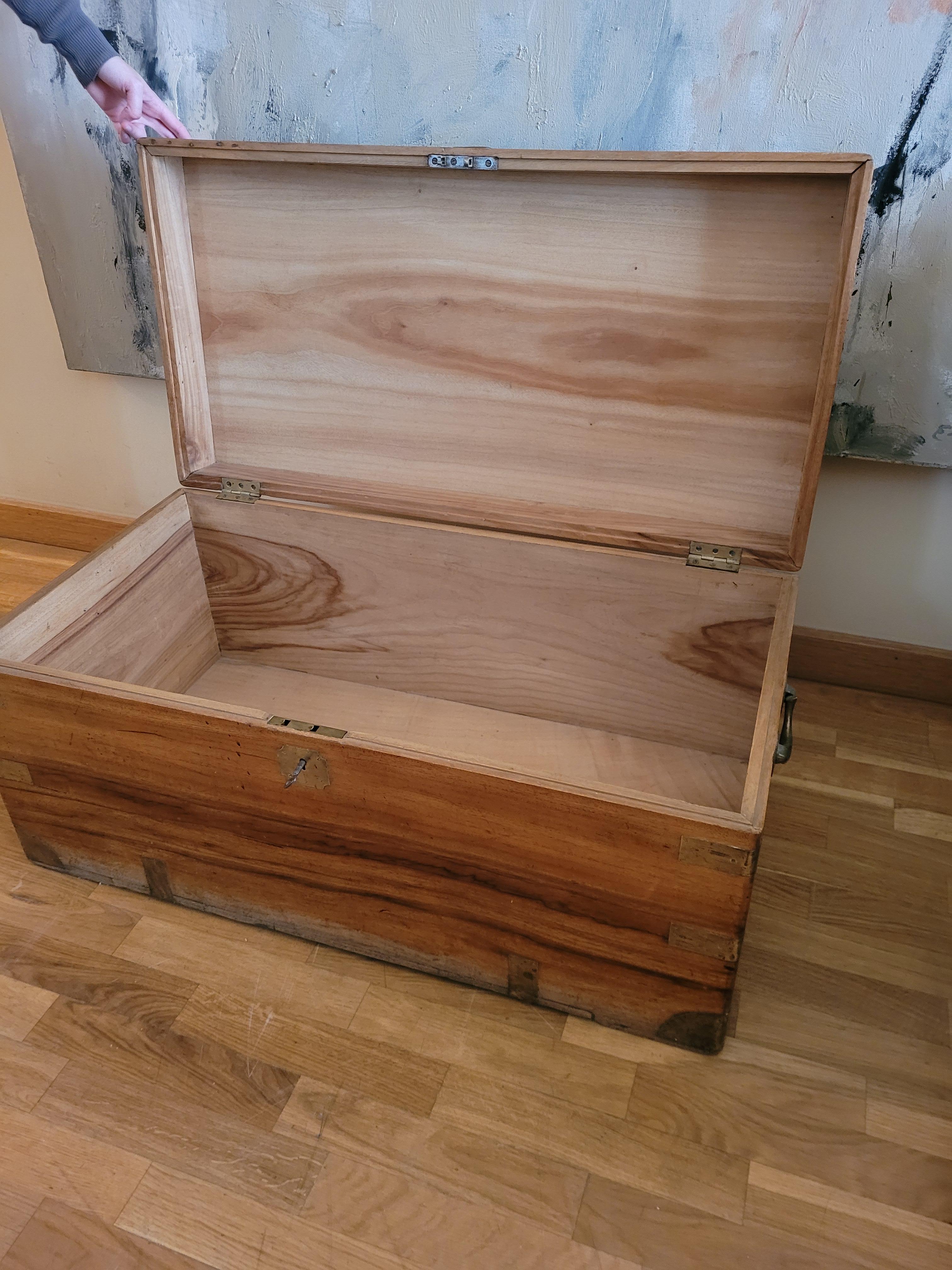 British Camphor chest, Trunk  brass and bronze  British colonies 1