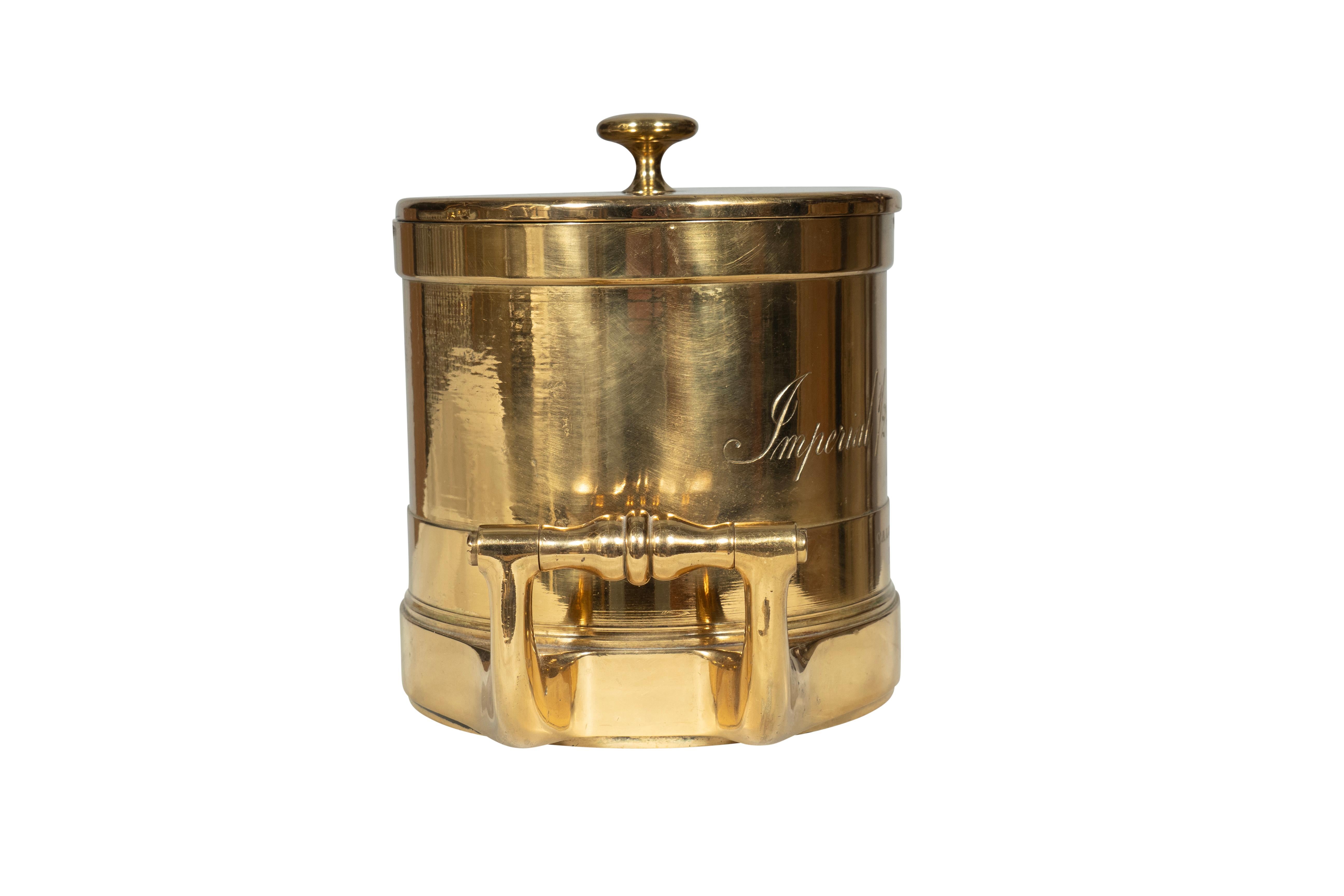 Misura in bronzo British Colonial per la città di Calcutta, India In condizioni buone in vendita a Essex, MA