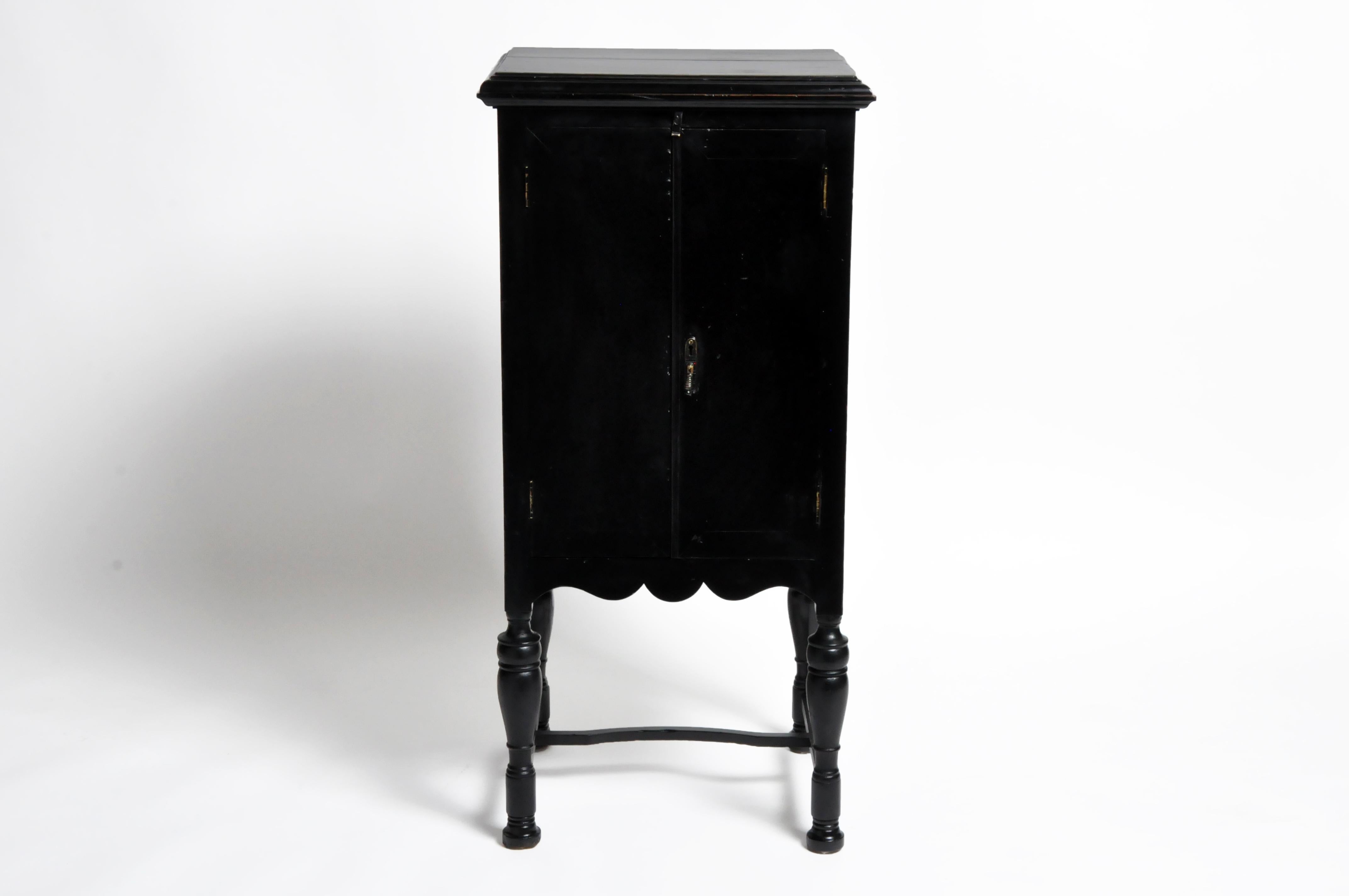 British Colonial Cabinet 1