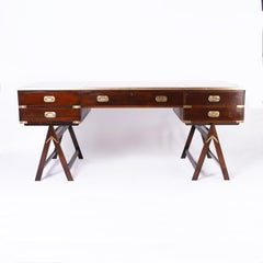 Bureau à scie à plateau en cuir British Colonial Campaigner
