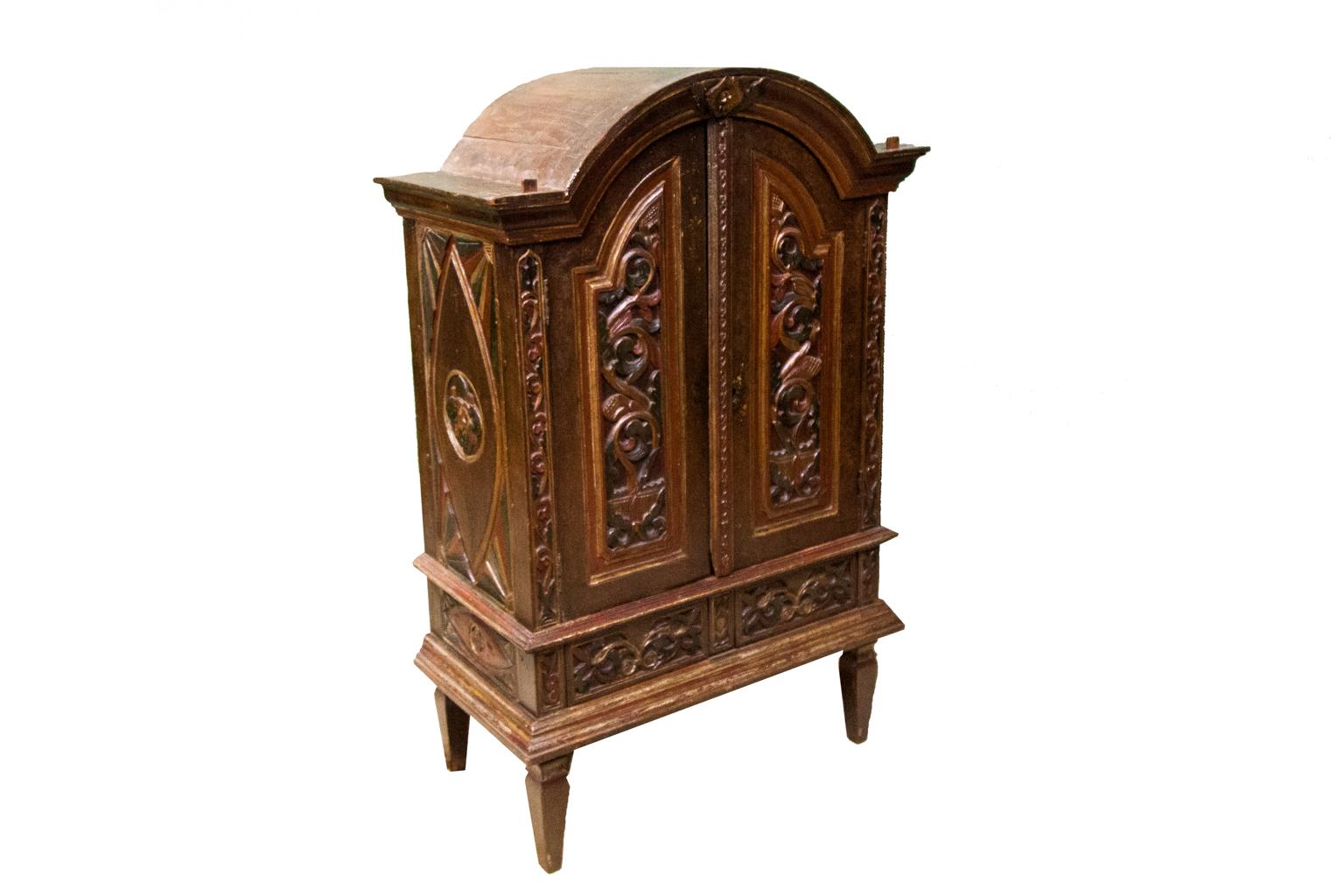 British Colonial Carved Dome Top Cupboard In Good Condition For Sale In Wilson, NC