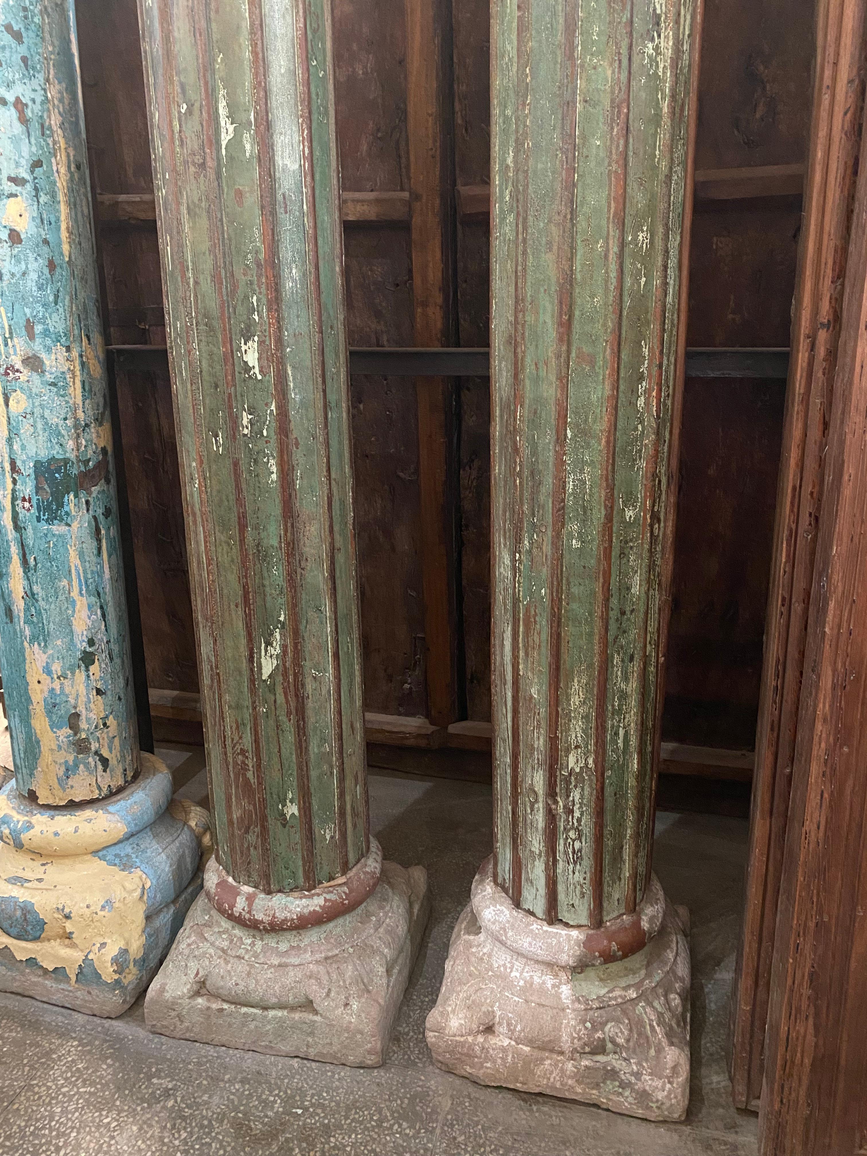 Anglo-Indian British colonial carved teak column For Sale