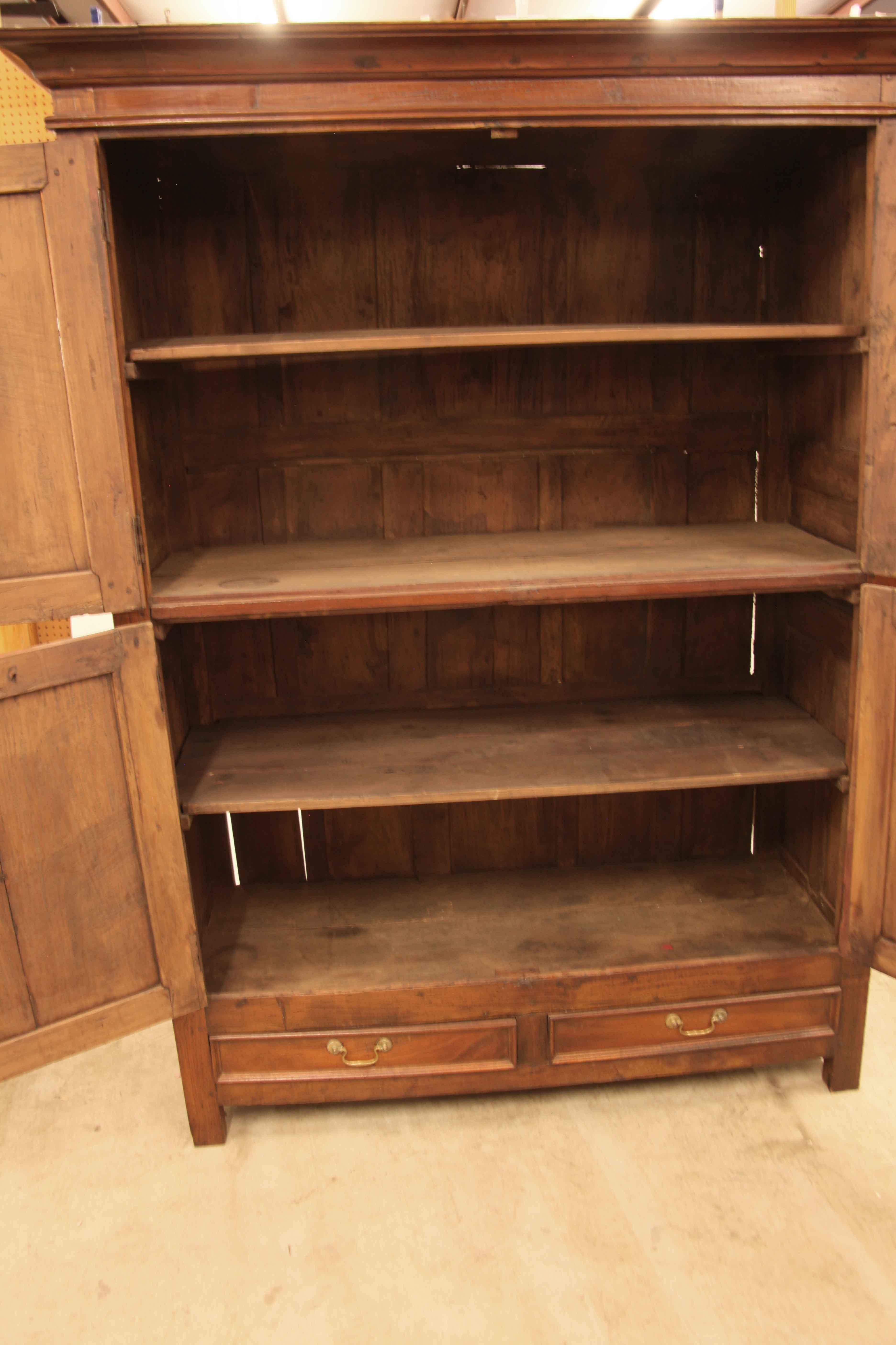 British Colonial Carved Teak Linen Press For Sale 4