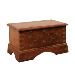 Cassapanca o baule British Colonial con scomparti e bellissimi intarsi floreali in ottone