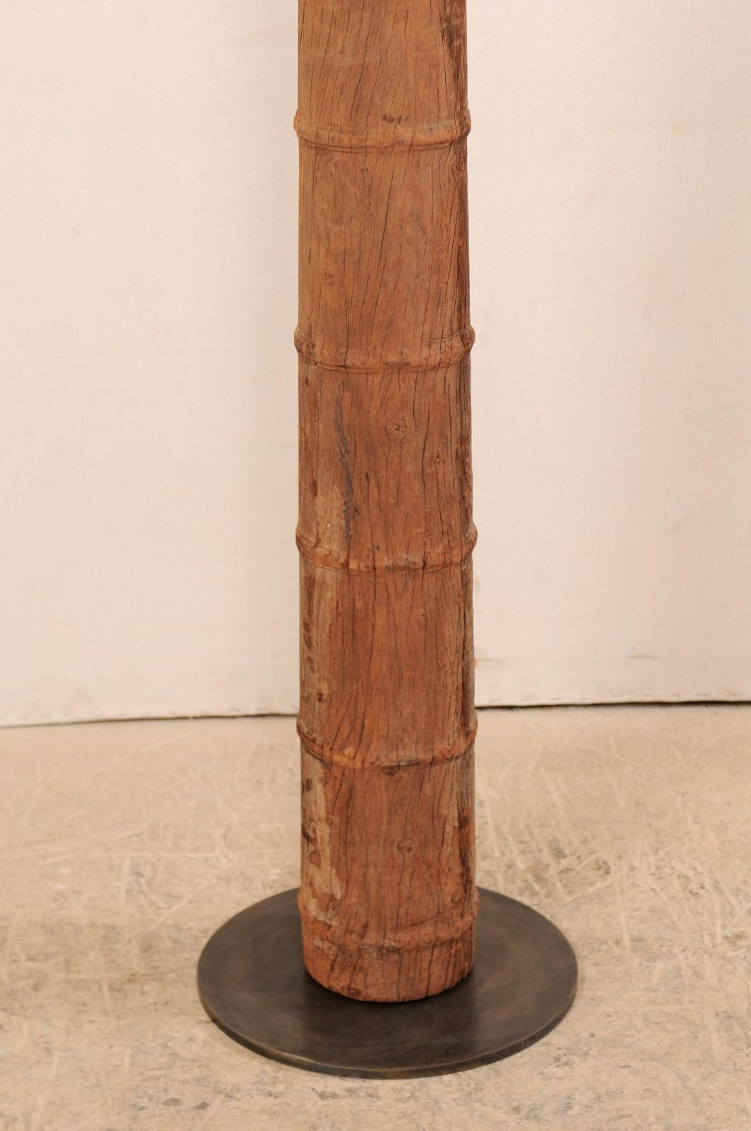 British Colonial Decorative Carved Wood Column For Sale 5