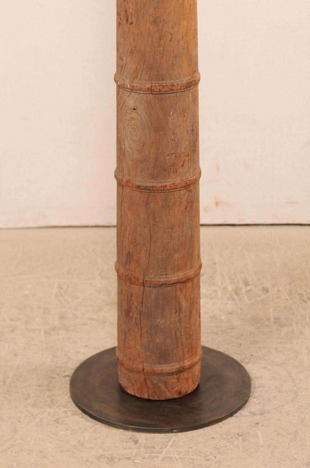 British Colonial Decorative Carved Wood Column For Sale 4