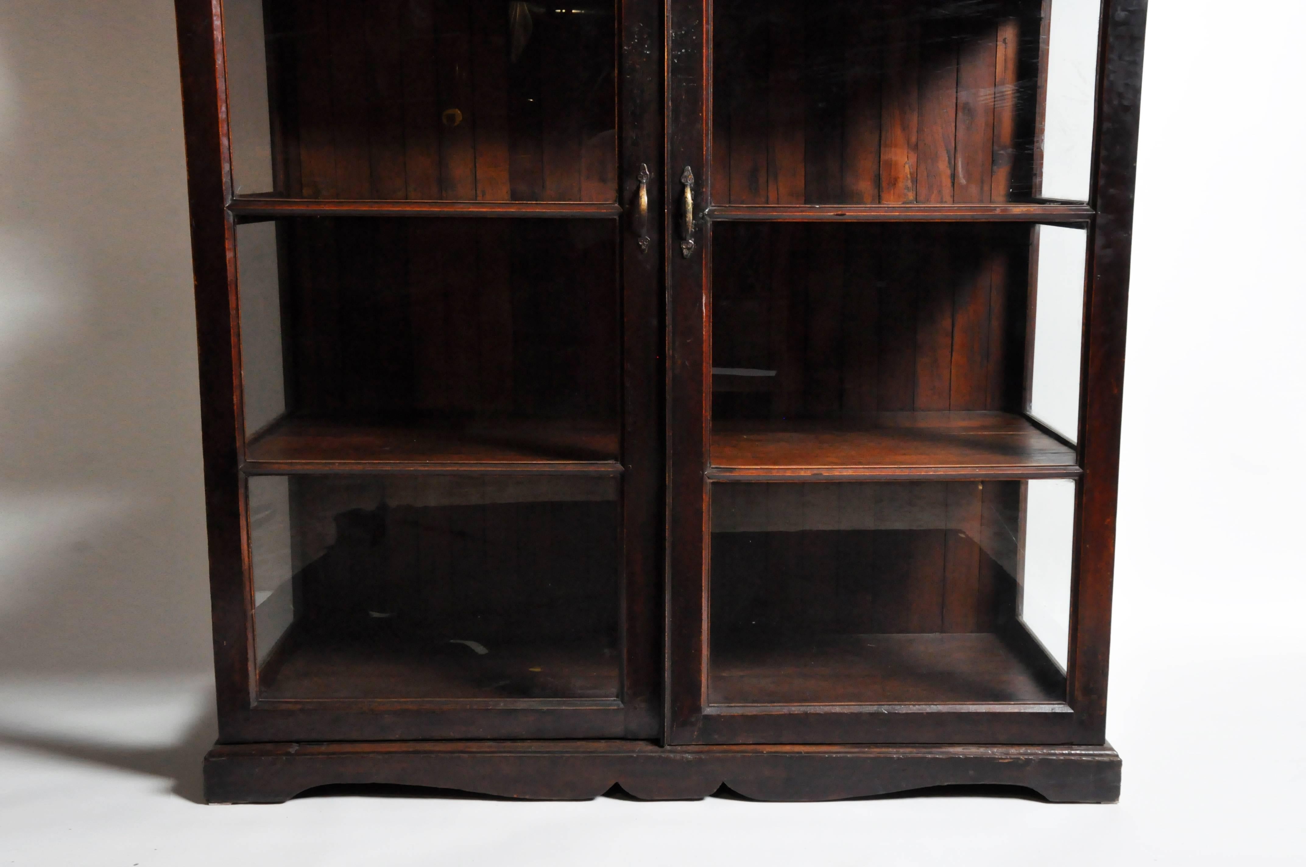 British Colonial Display Cabinet with Glazed Sides and Doors In Good Condition In Chicago, IL
