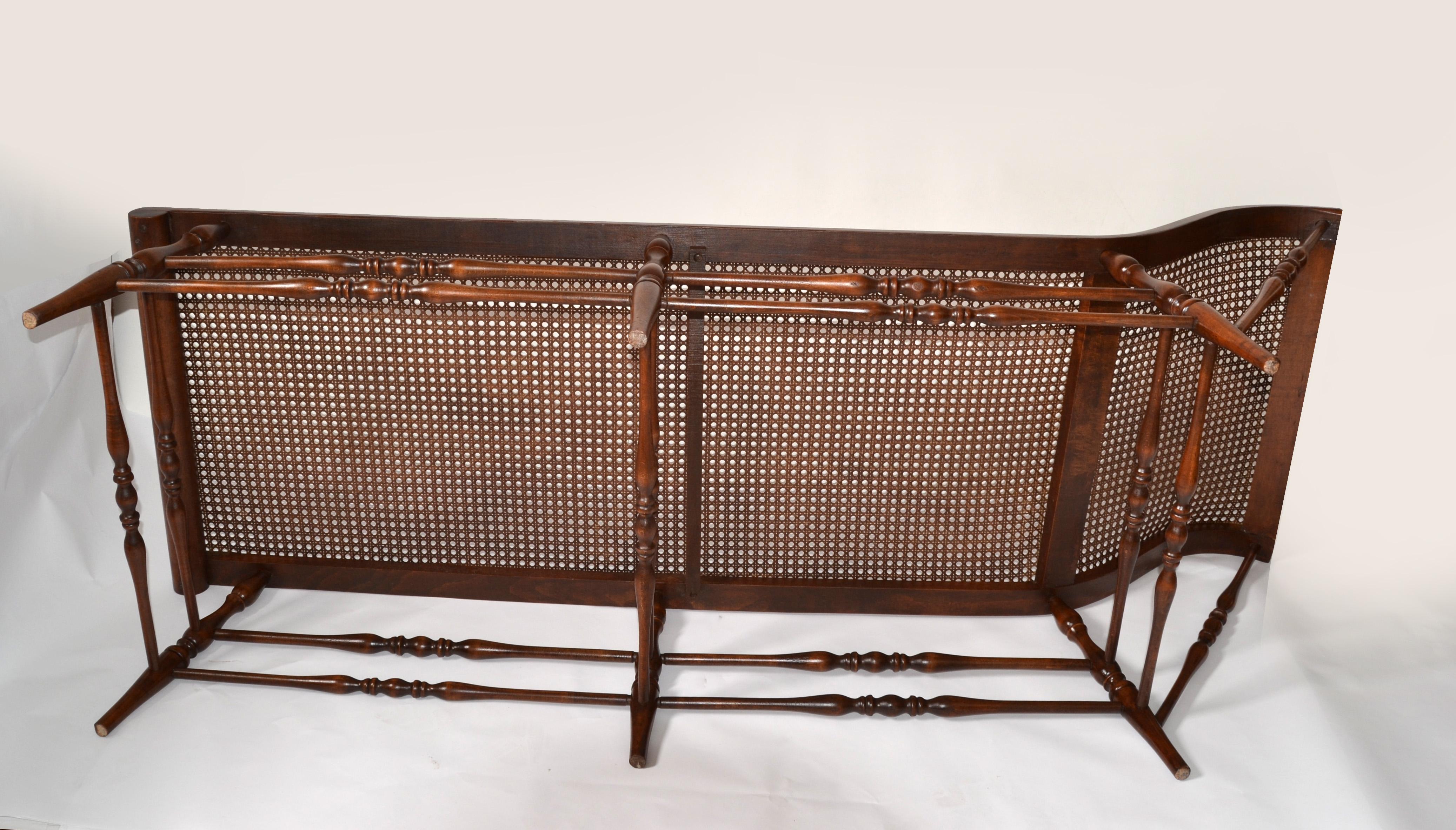 British Colonial Handwoven Cane Turned Wood Spindle Frame Chaise Lounge Daybed For Sale 8