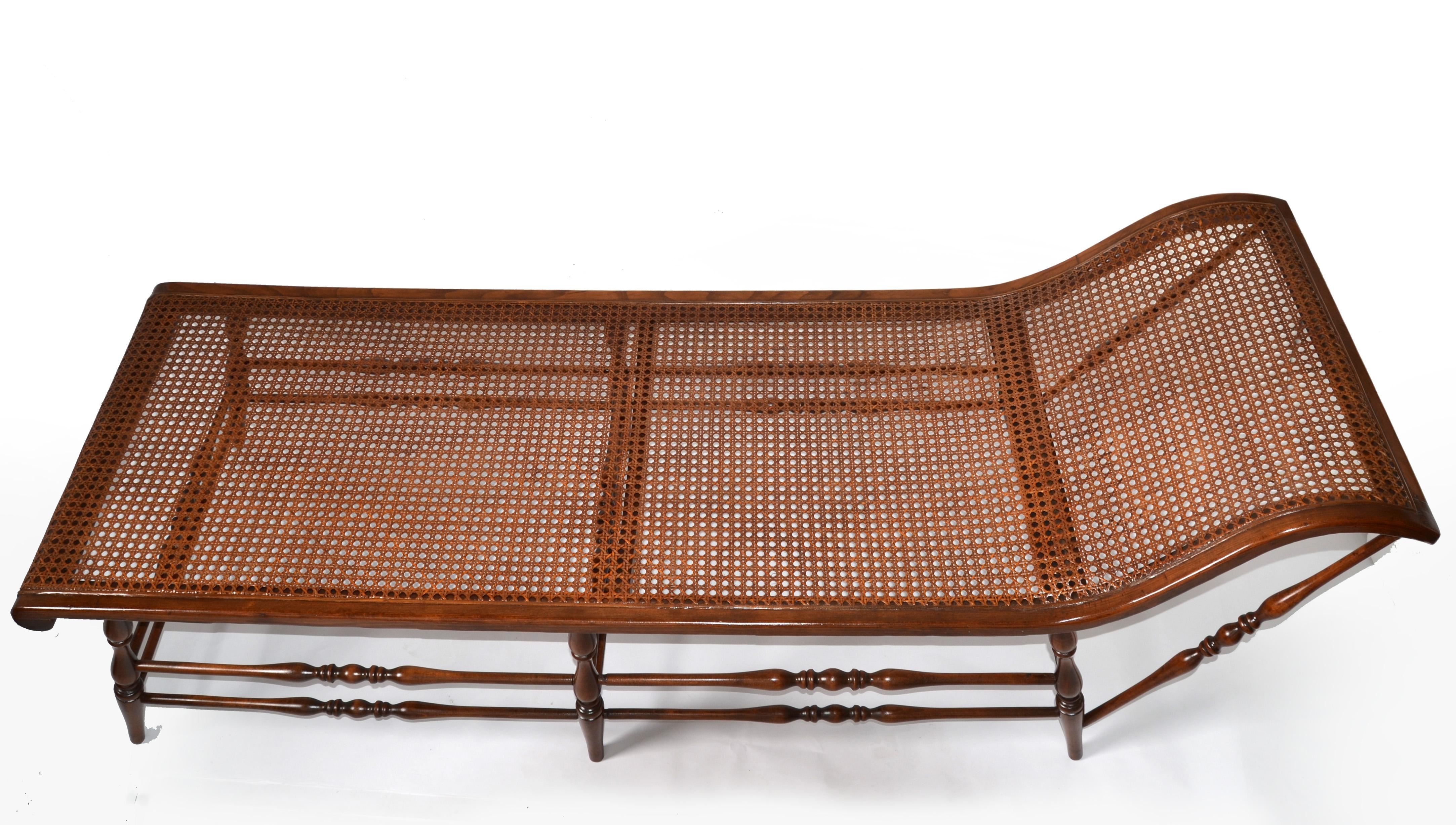 American British Colonial Handwoven Cane Turned Wood Spindle Frame Chaise Lounge Daybed For Sale