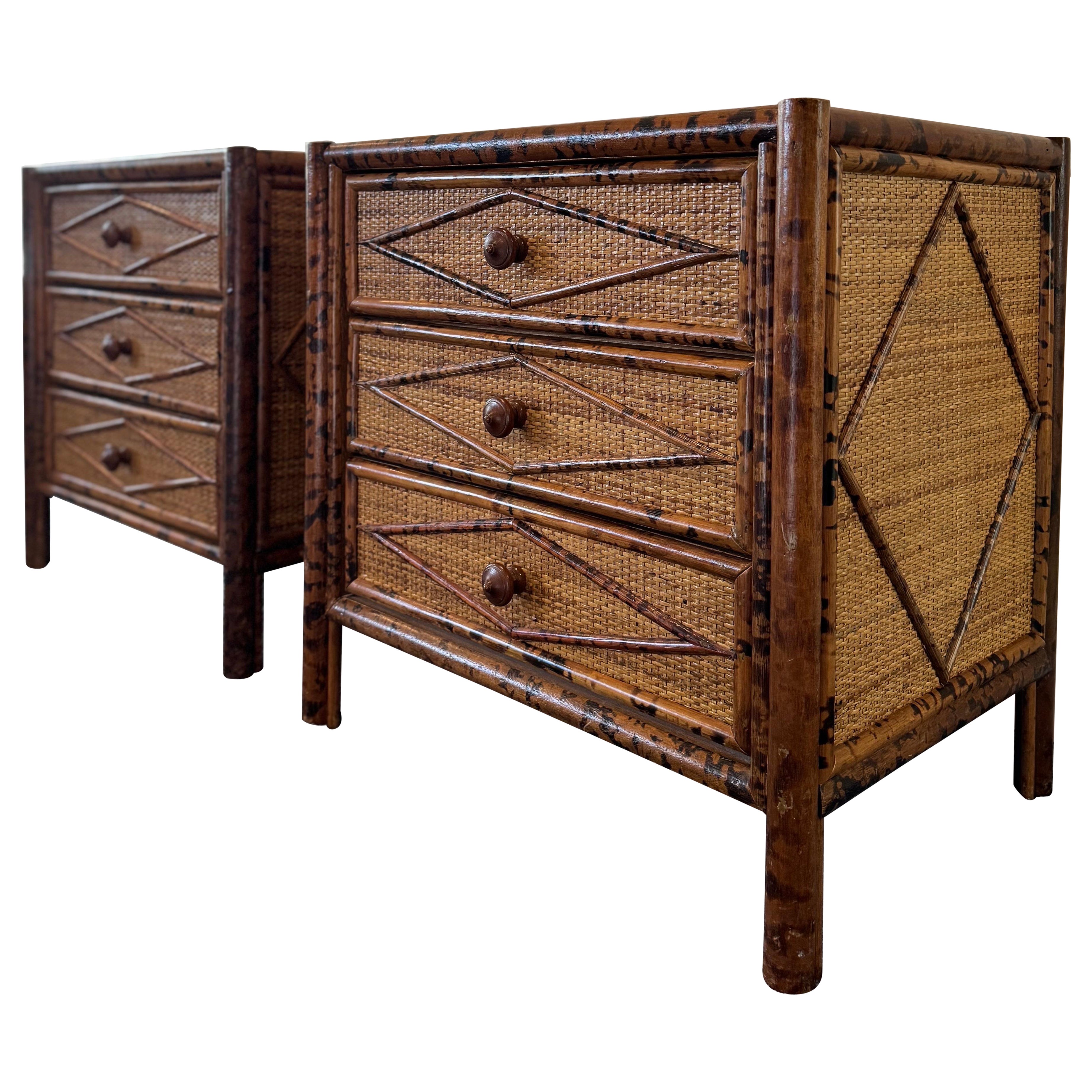 Coppia di Comodini in bambù British Colonial