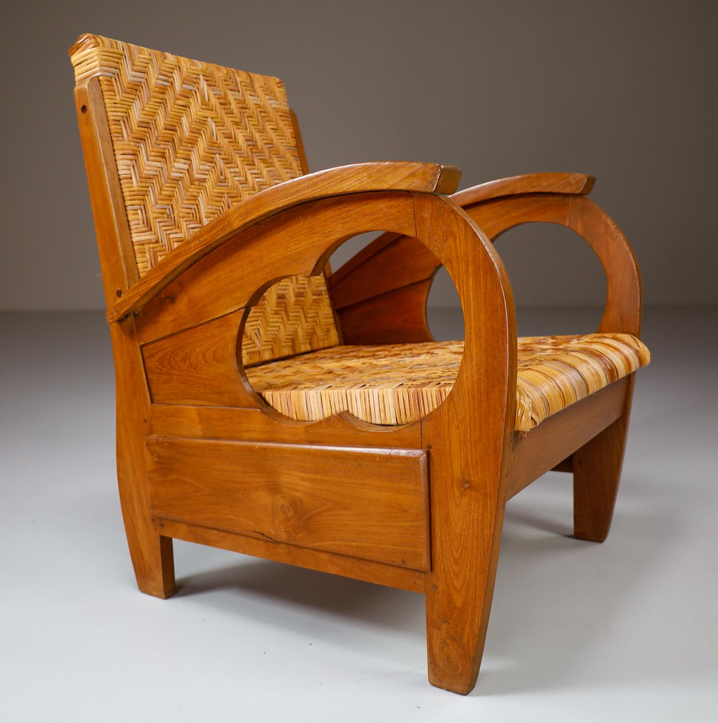 British Colonial Rattan and Wood Art Deco Arm Chair, India, 1920s For Sale 1