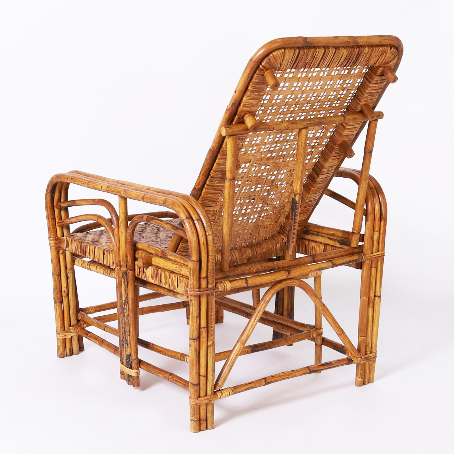 Silla reclinable de bambú estilo British Colonial con otomana Filipino en venta