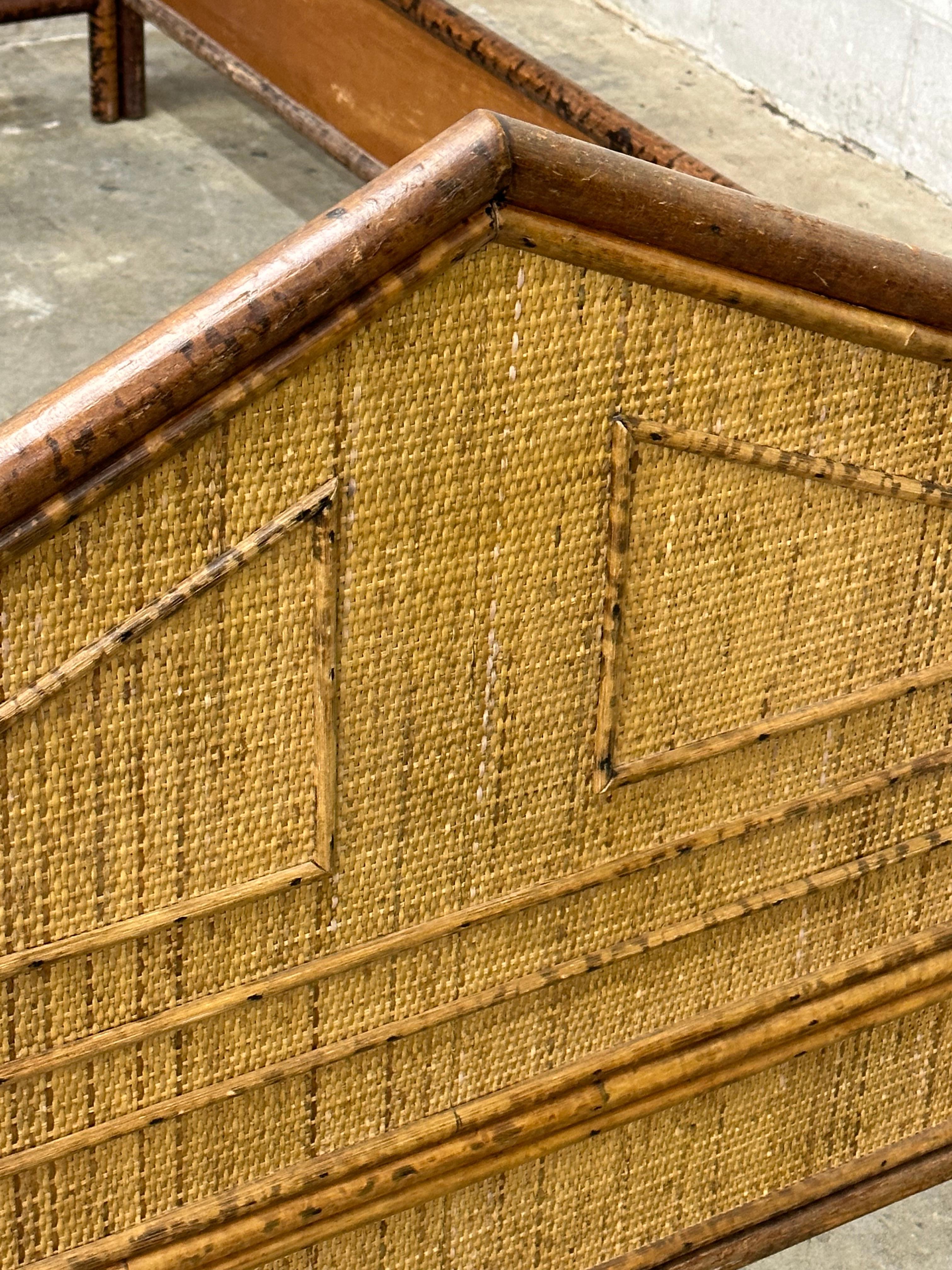 Late 20th Century British Colonial Style Burnt Bamboo and Cane Queen Bed Frame For Sale