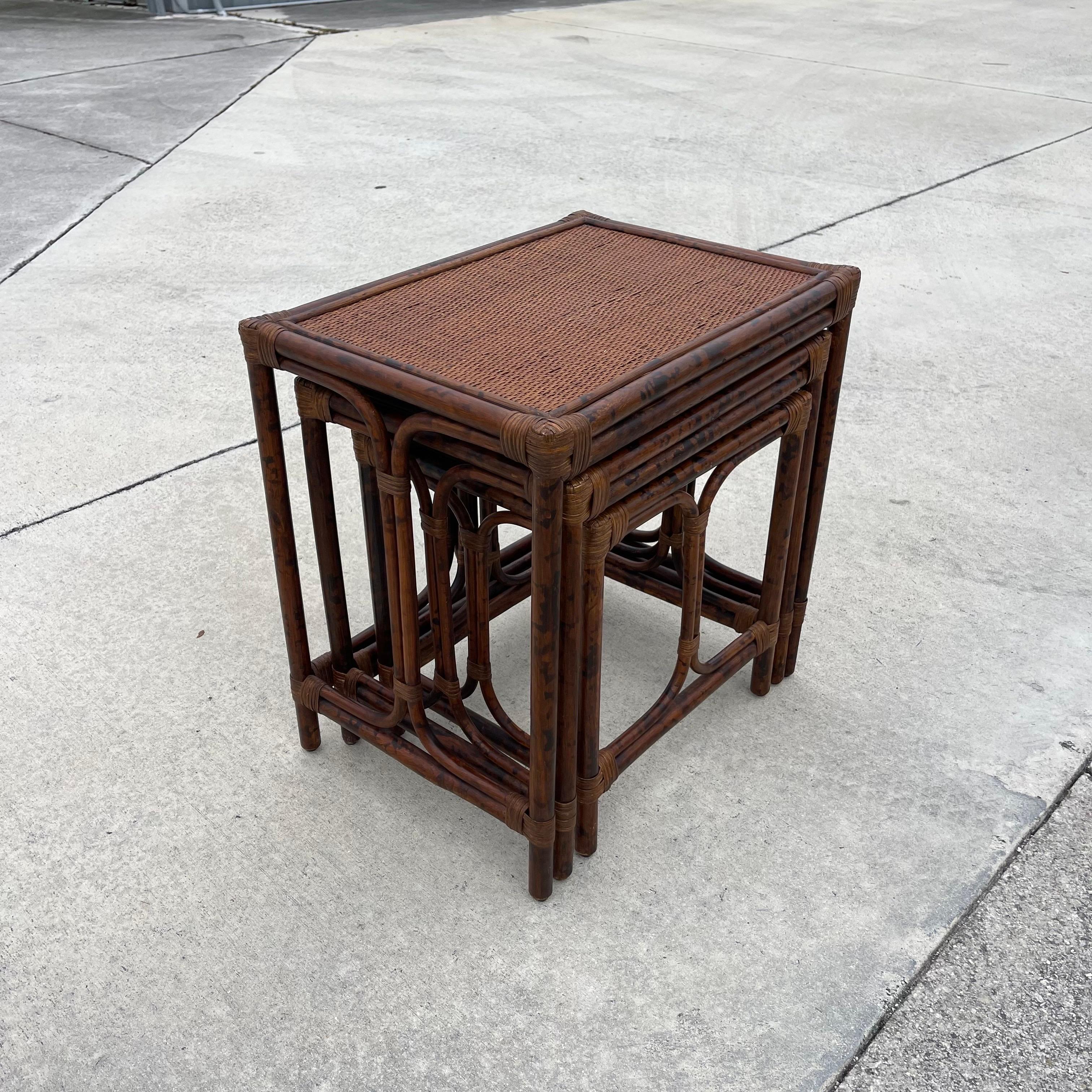 British Colonial Style Burnt Tortoise Rattan Bamboo Nesting Side Tables, Set 3 8