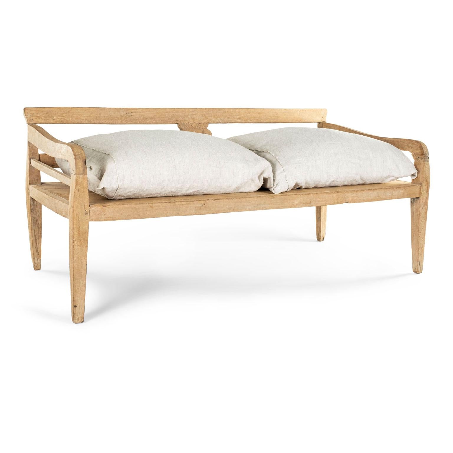 bench style daybed