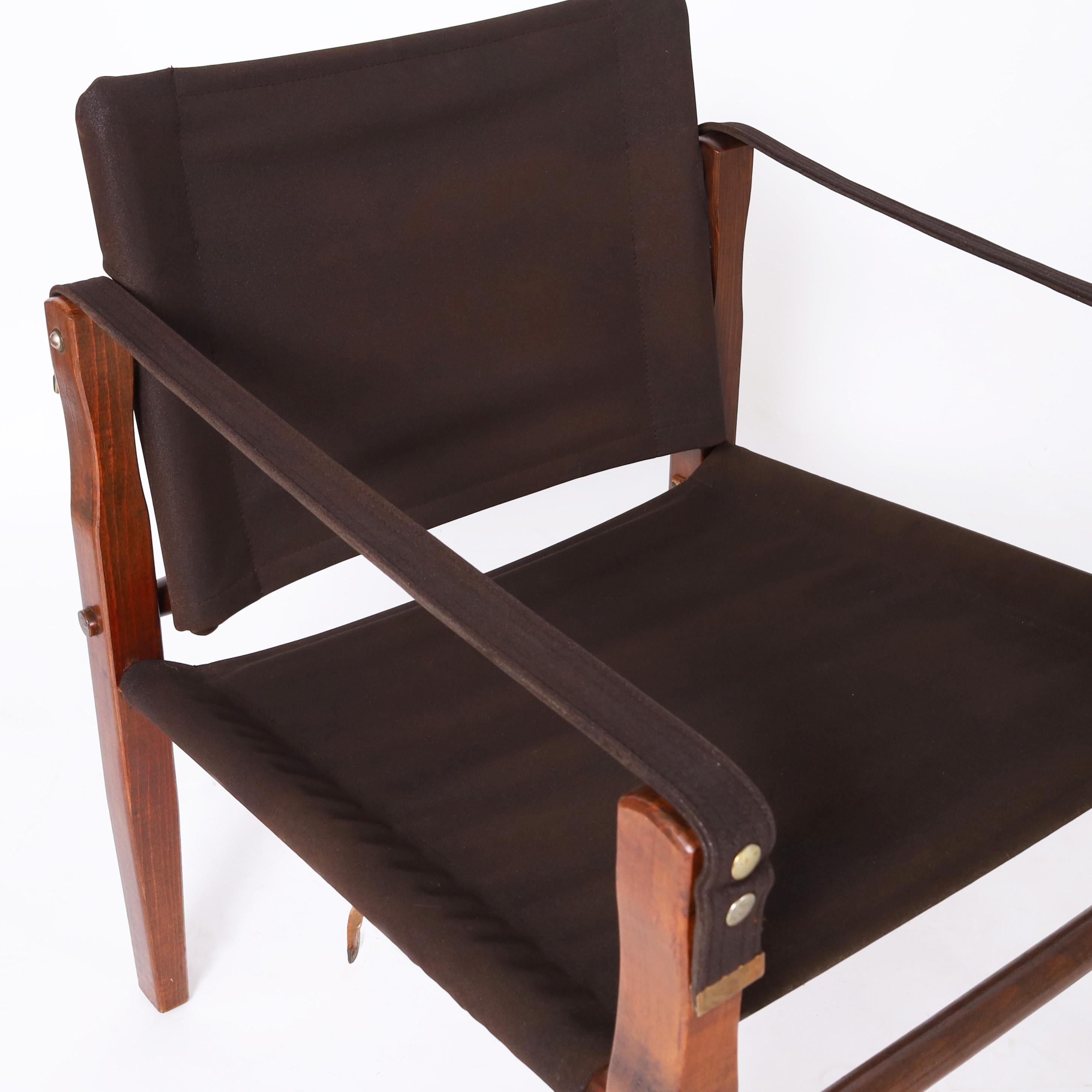 20th Century British Colonial Style Set of Four Safari Chairs For Sale