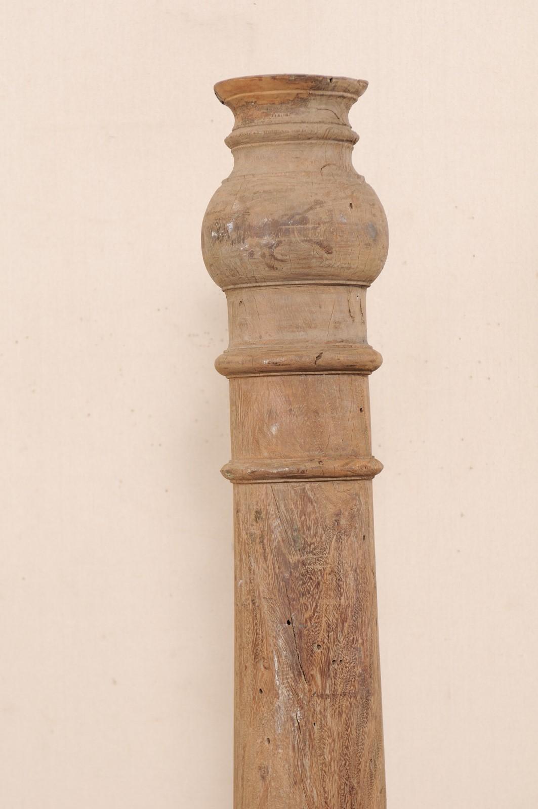 British Colonial Wood Column on Stand In Good Condition For Sale In Atlanta, GA