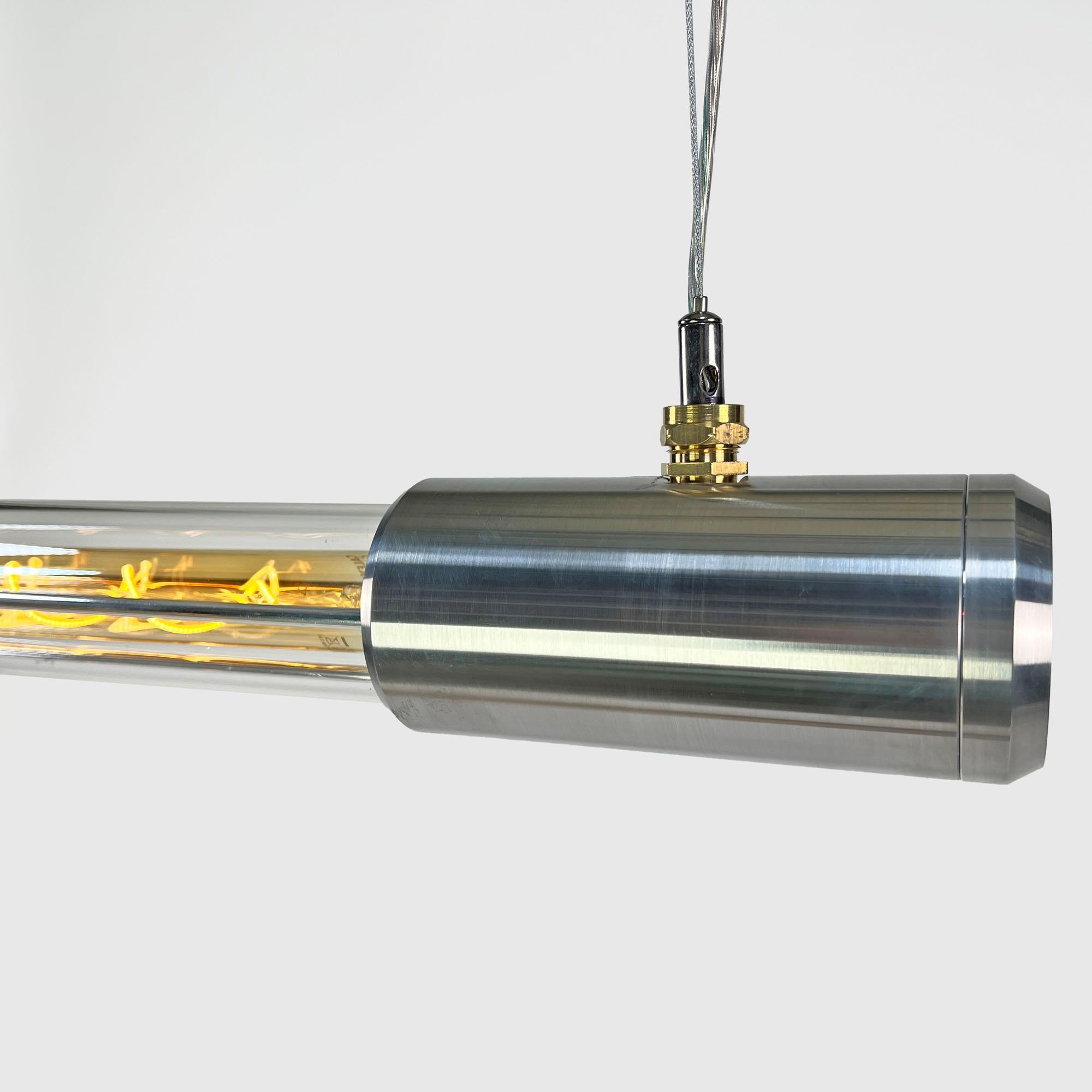 Lampada a tubo Edison contemporanea in alluminio e vetro borosilicato in vendita 3