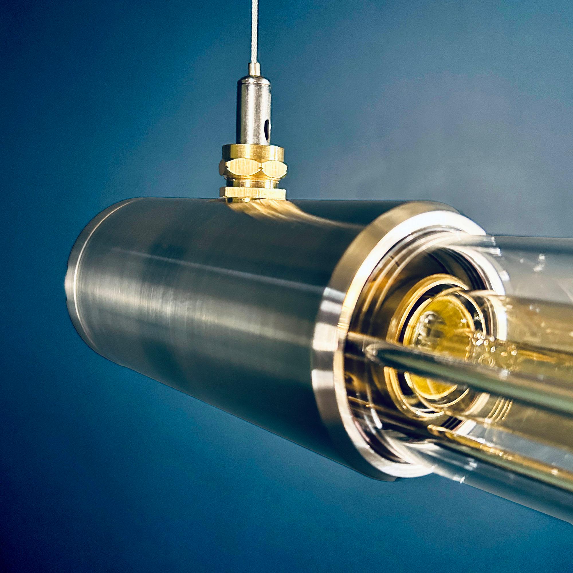 Lampada a tubo Edison contemporanea in alluminio e vetro borosilicato in vendita 7